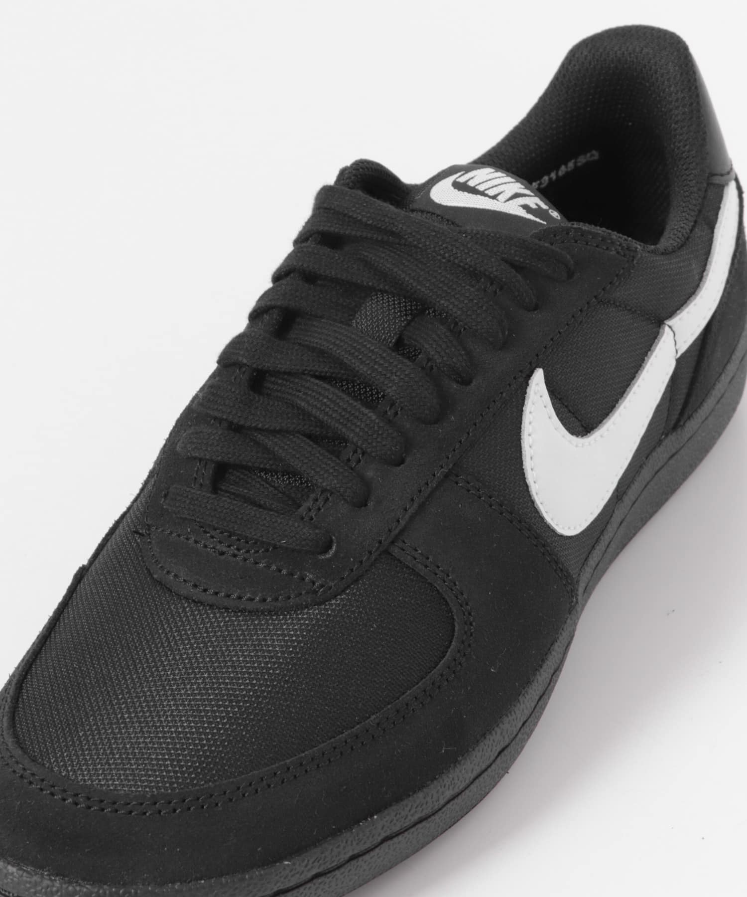 NIKE　フィールド ジェネラル ブラック 26