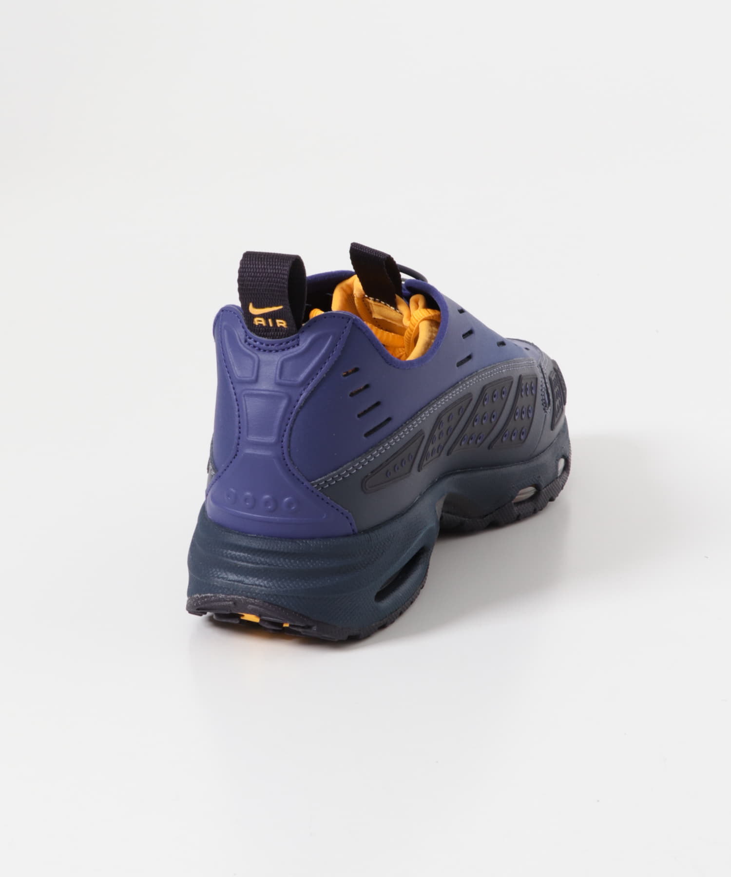 NIKE　エア マックス SNDR SE OBSIDIAN 26