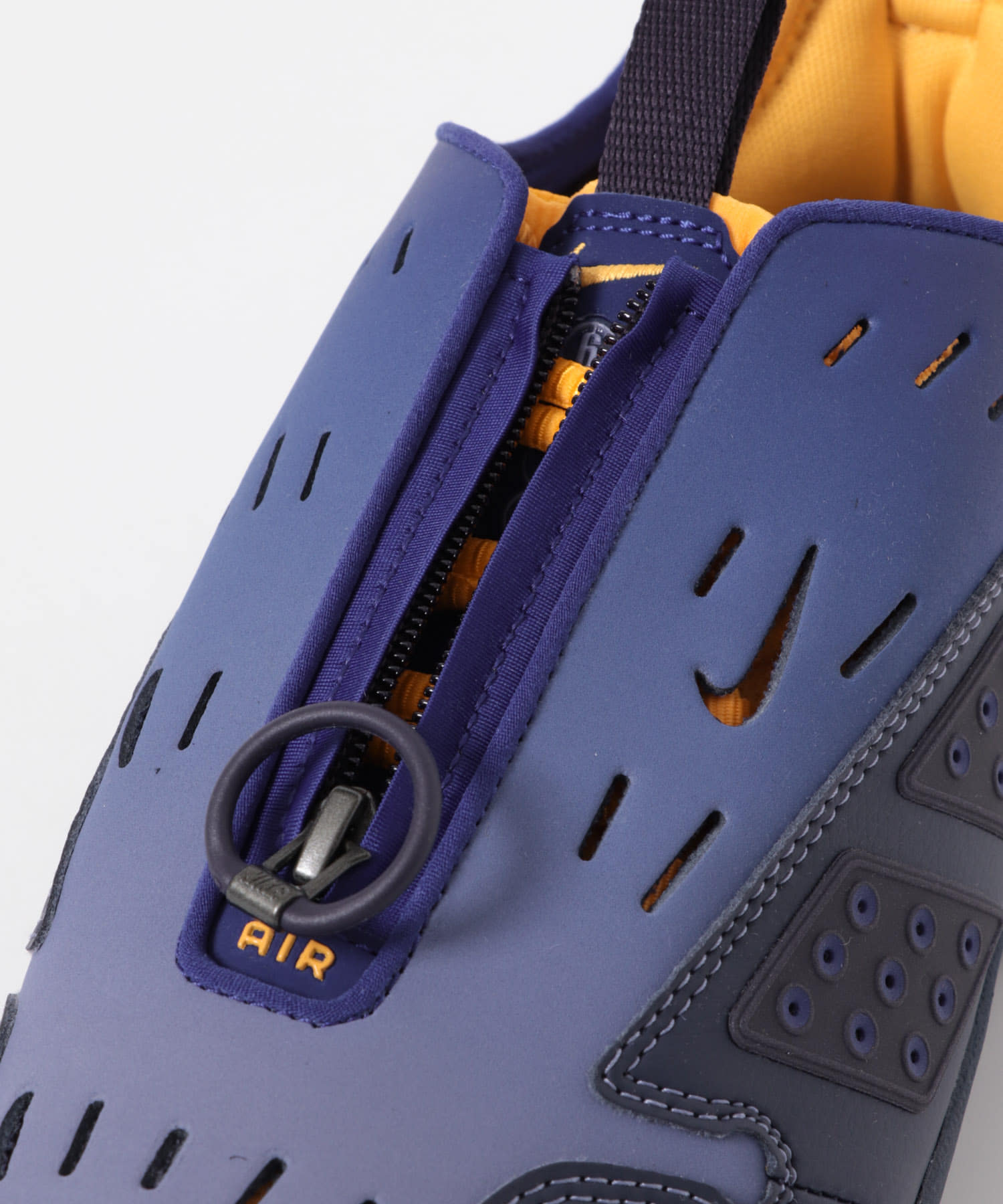 NIKE　エア マックス SNDR SE OBSIDIAN 26