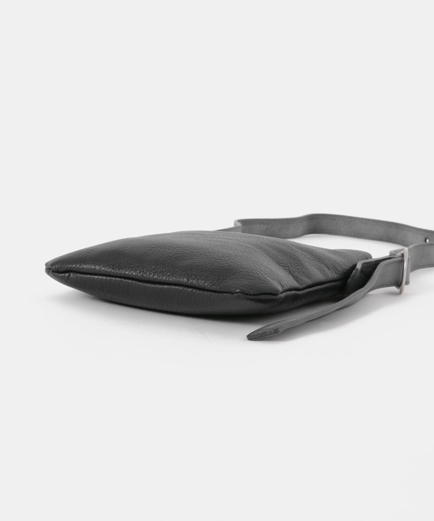 Hender Scheme　one side belt bag small black FREE