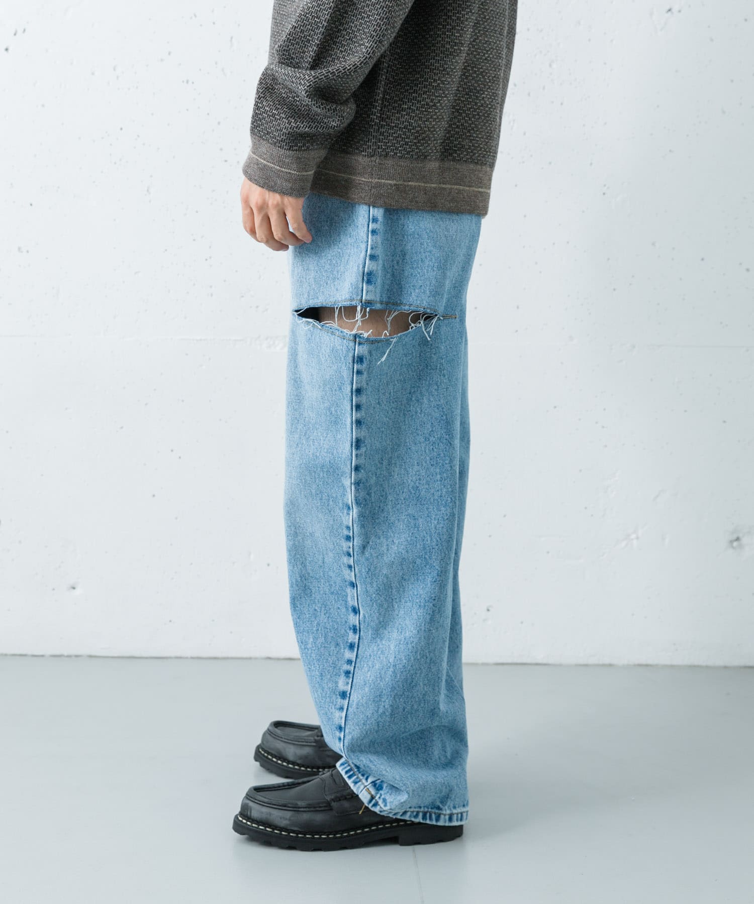 身長：172cm サイズ：42