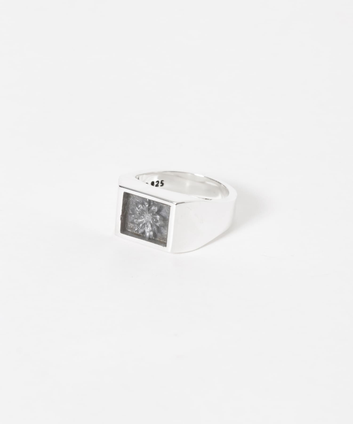 XOLO　Signet Ring S.Gray Flower