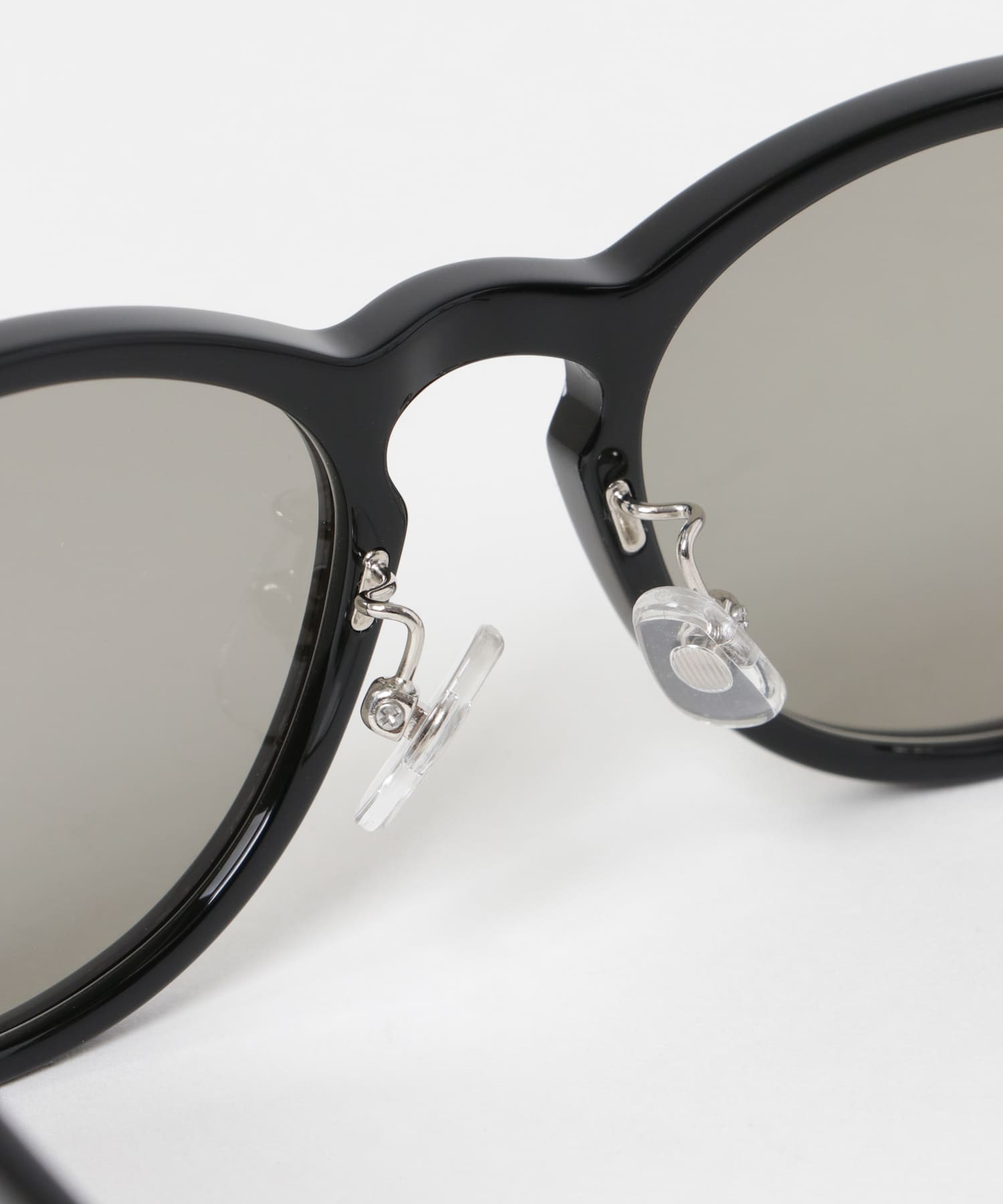 SUNGLASS BLACK FREE