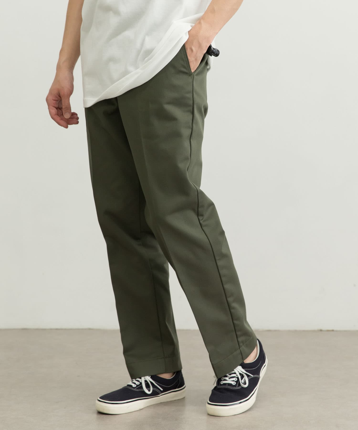 KHAKI