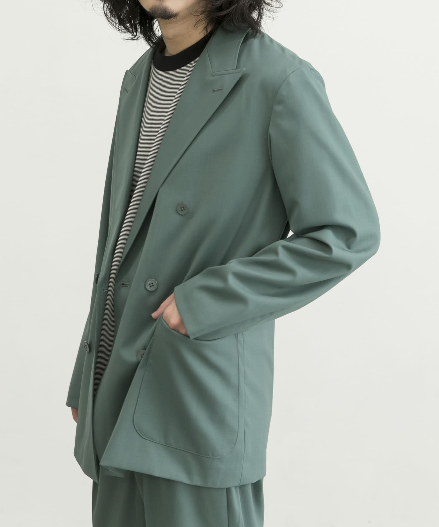 GREEN