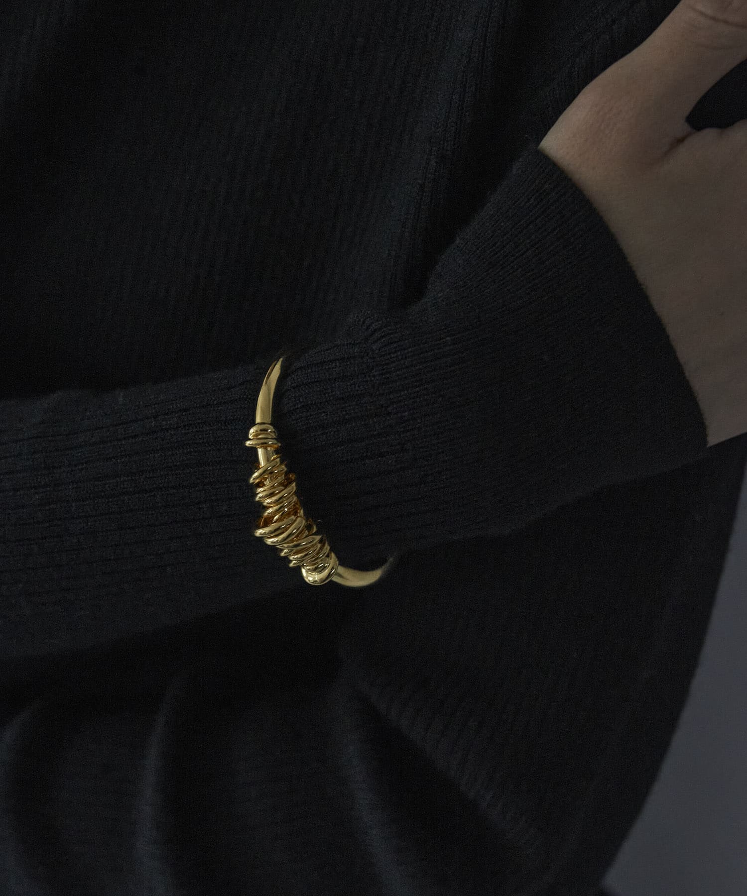 LAPUIS　Coil Around バングル