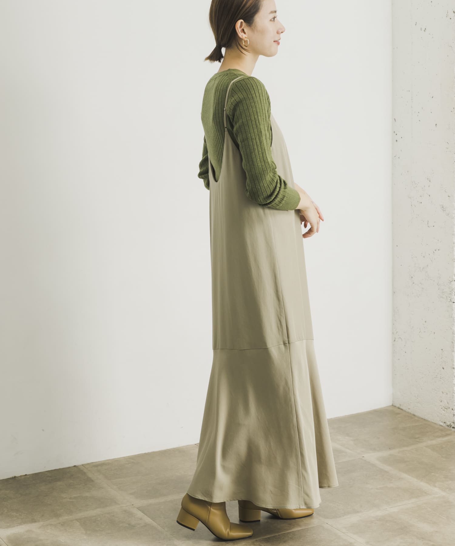 SAND BEIGE