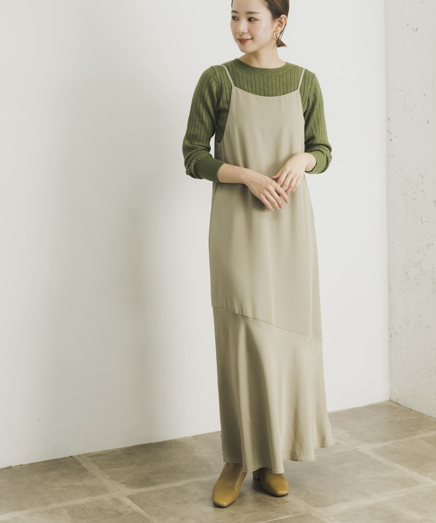 SAND BEIGE