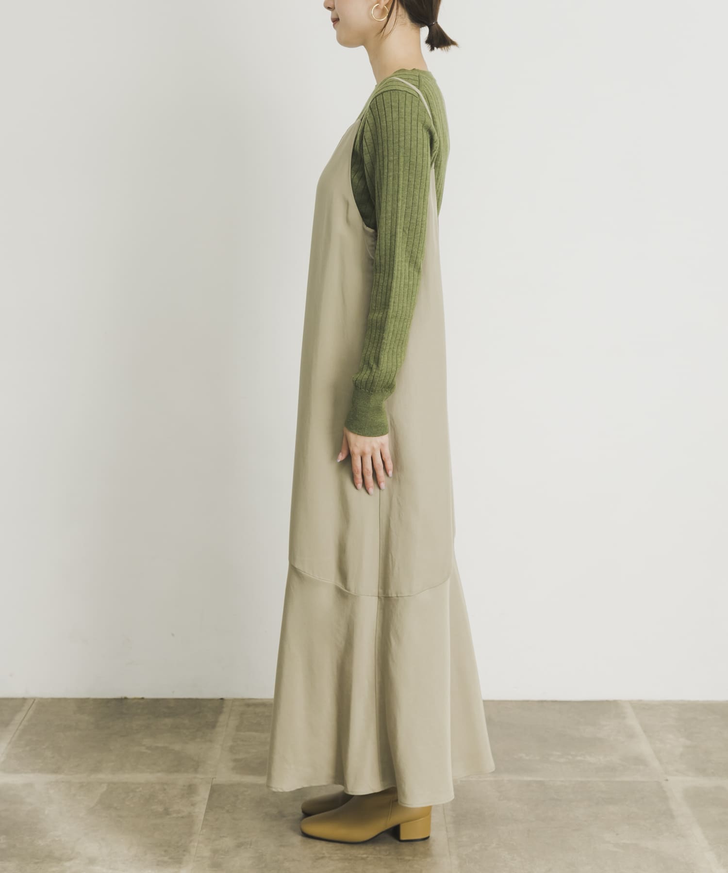 SAND BEIGE