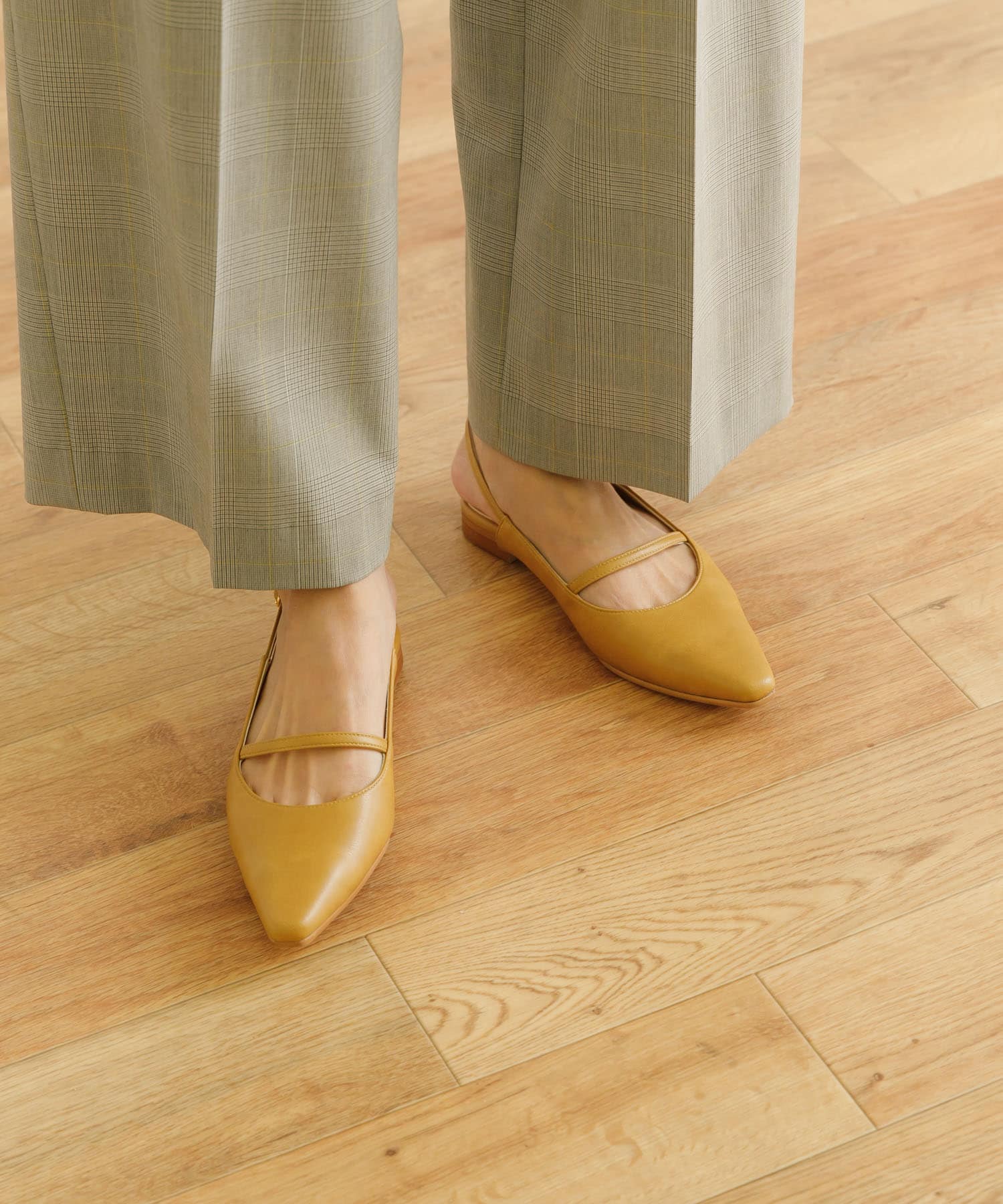 ポインテッドストラップパンプス BEIGE 36