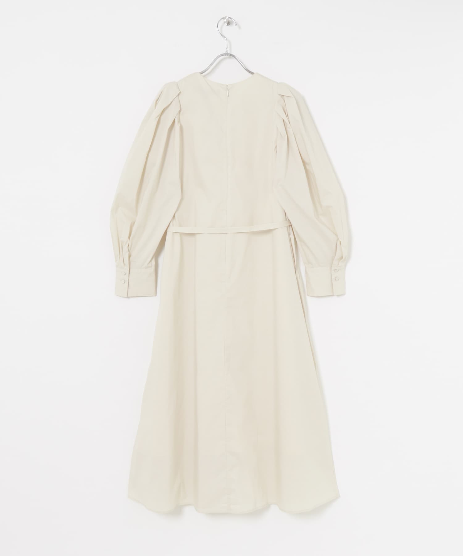 L.BEIGE