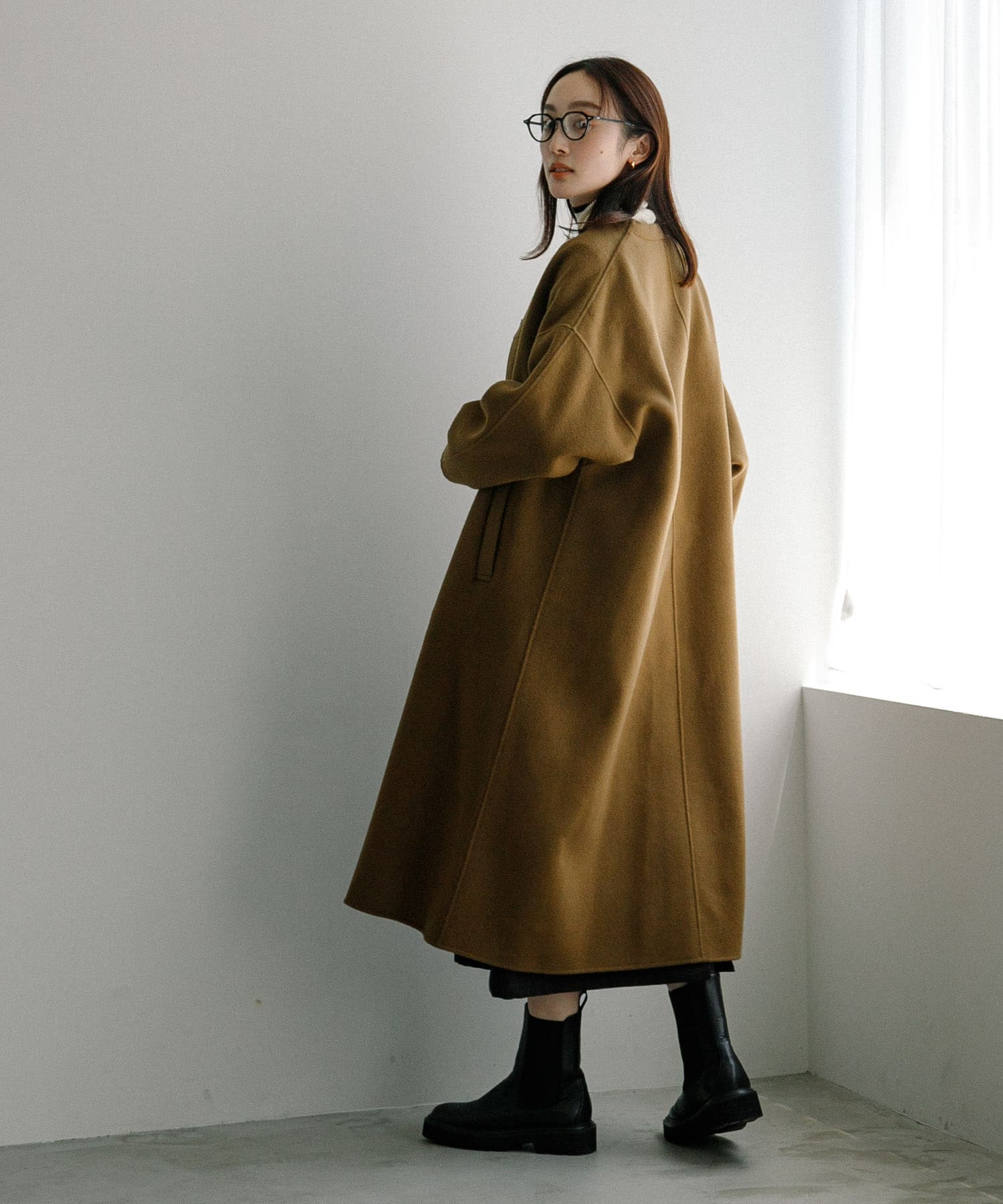 KHAKI