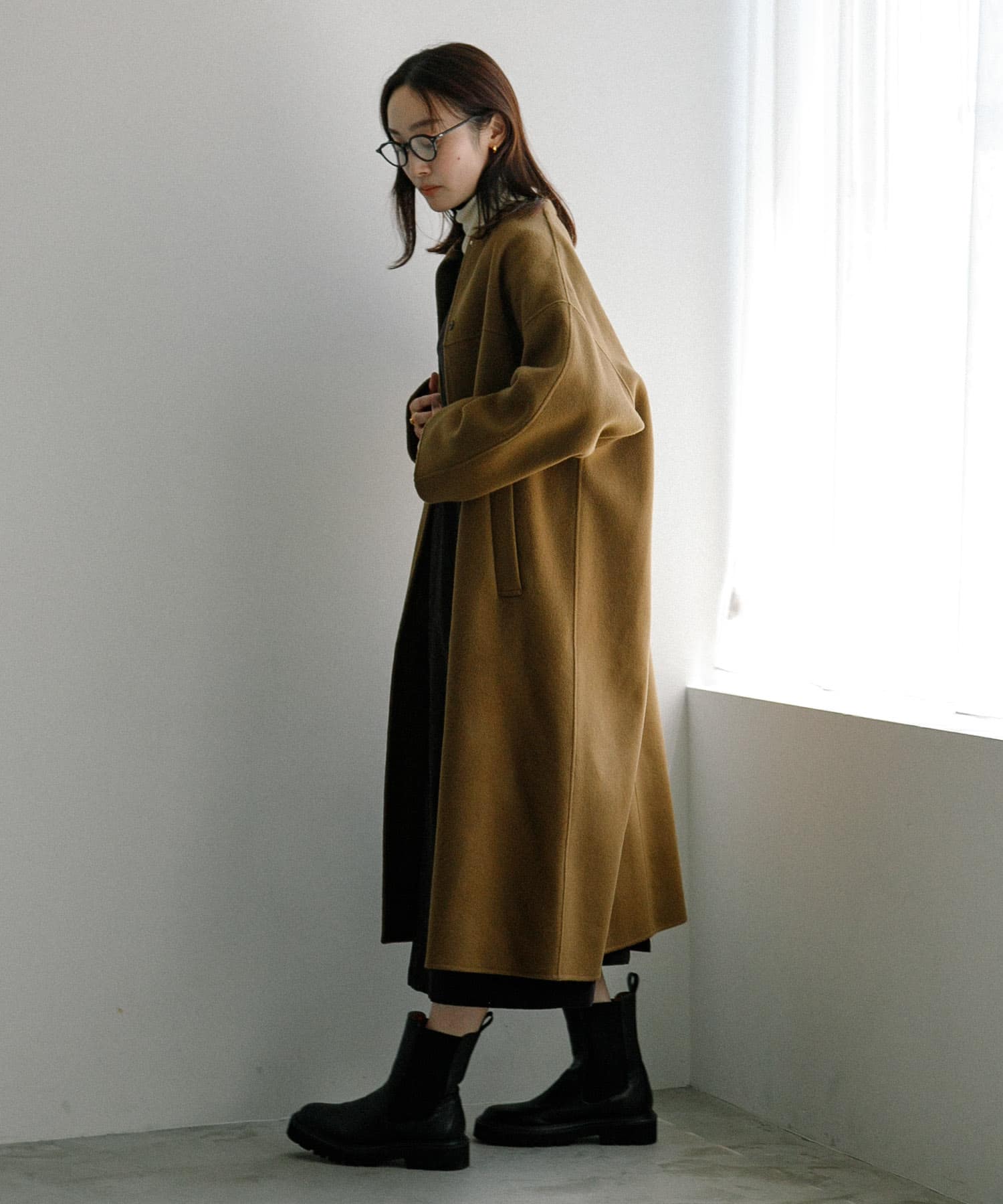 KHAKI