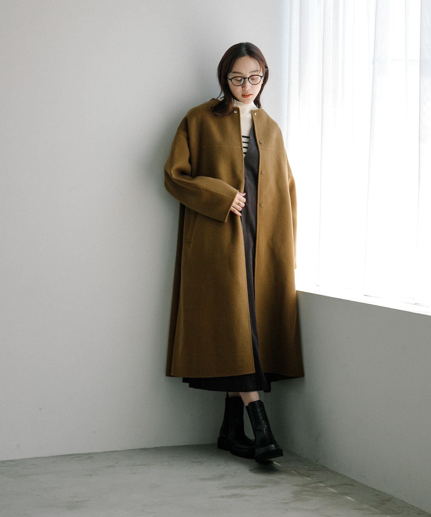 KHAKI