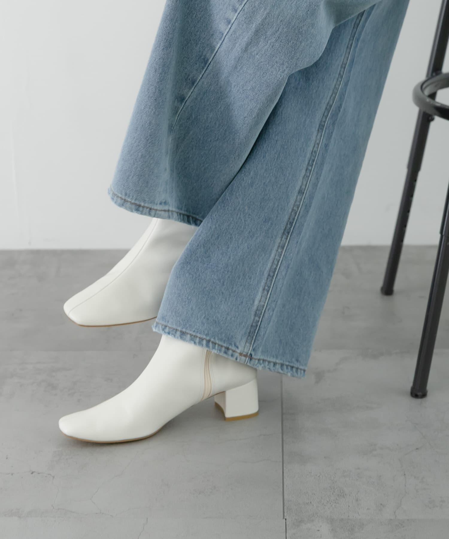 『MADE IN JAPAN』スクエアトゥブーツ IVORY 36