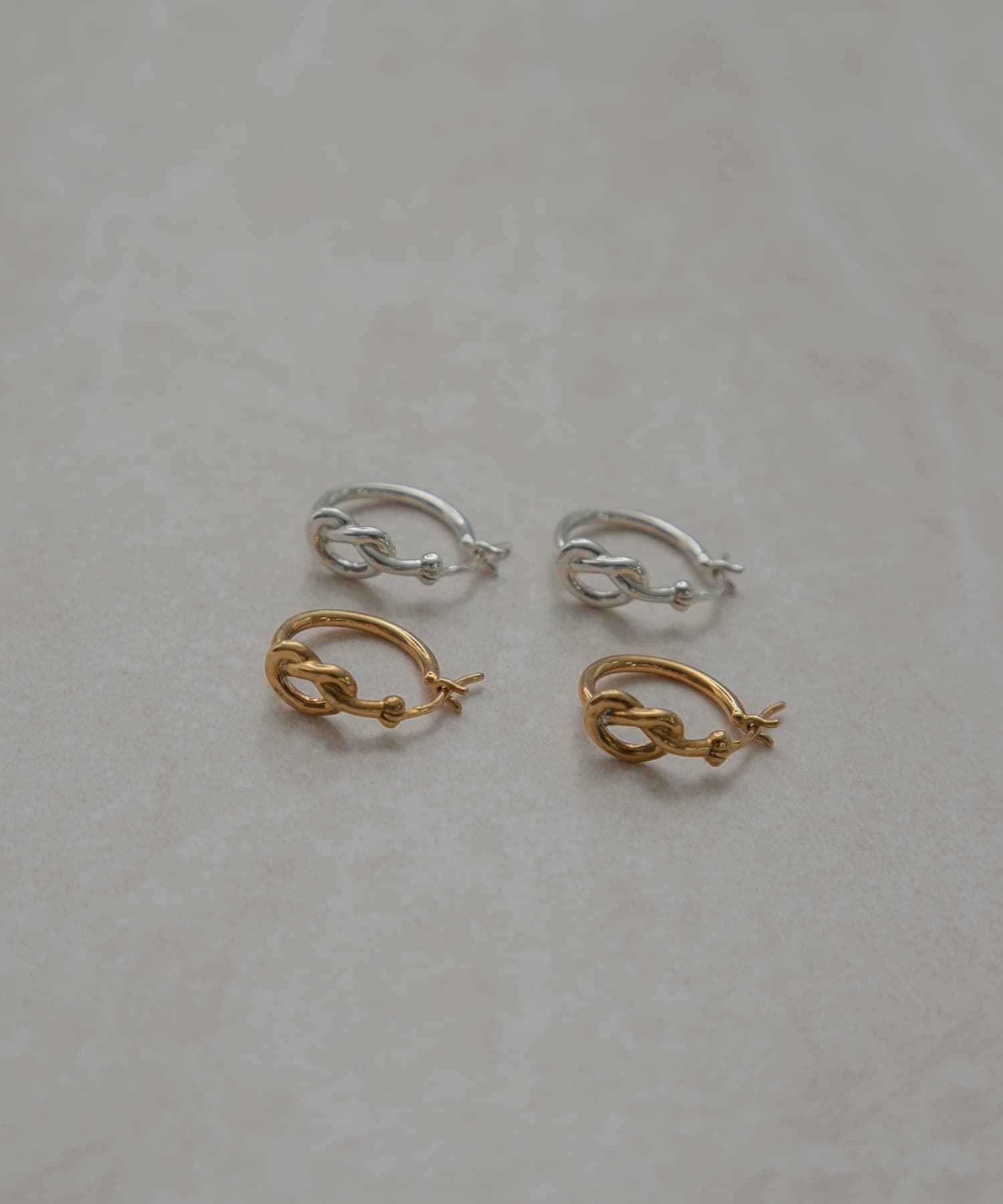 decor『デコール』　Ribbon Pierce S GOLD -
