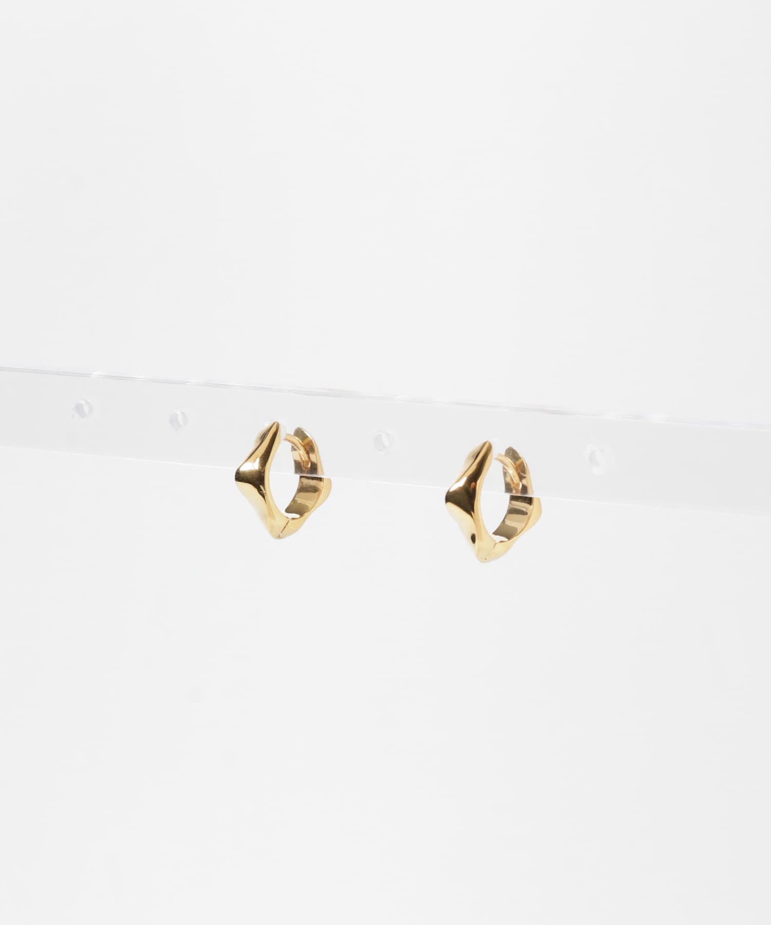 decor『デコール』　Twist Pierce M GOLD -