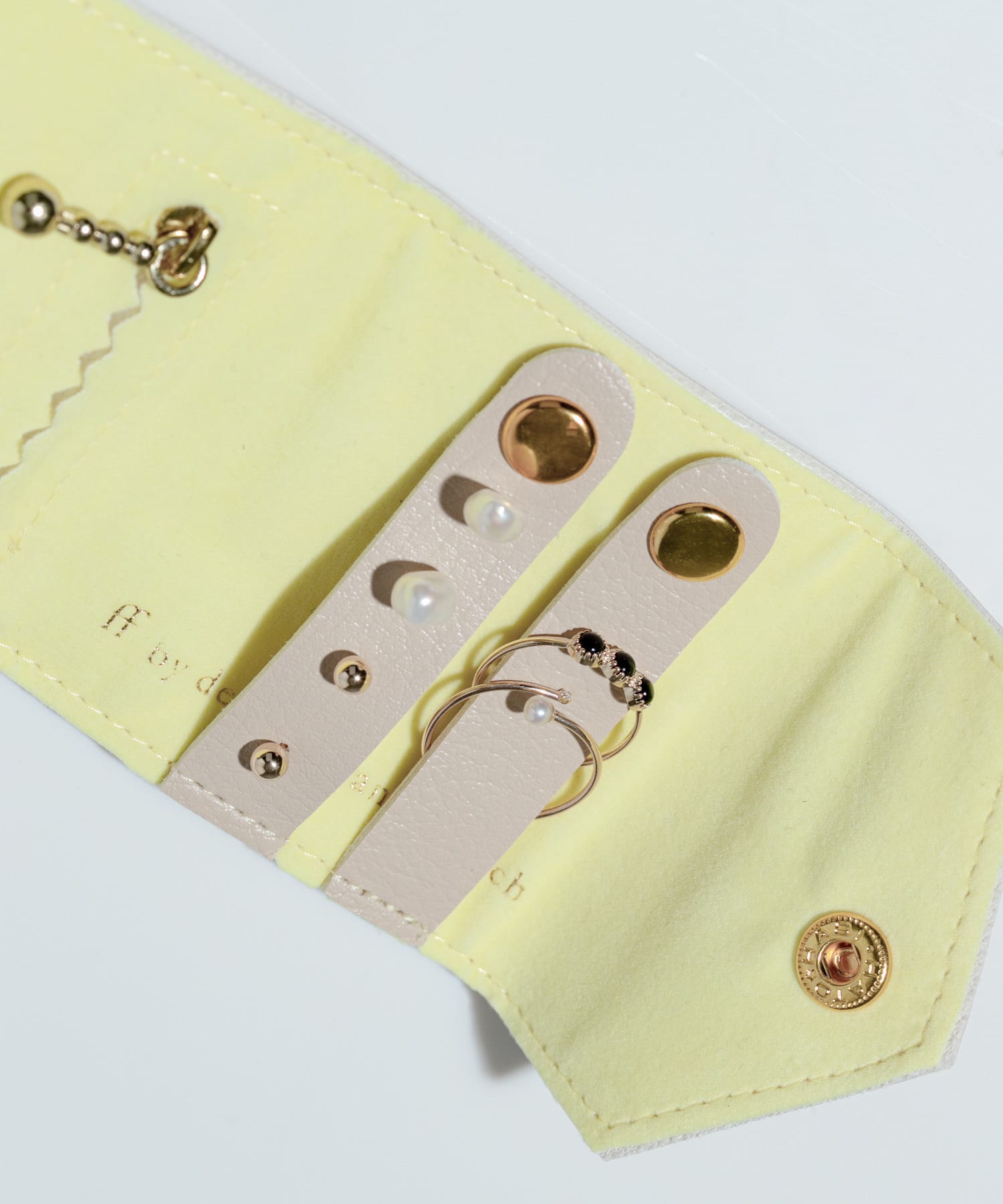 ff by decor urban research　アクセサリーポーチ BE/YE -