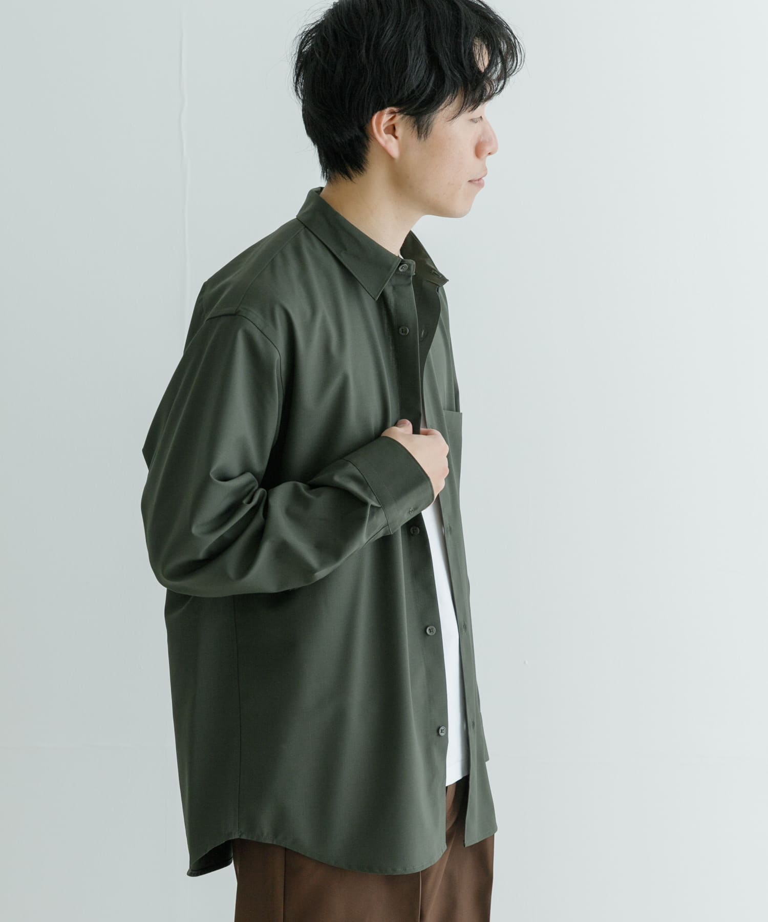 KHAKI