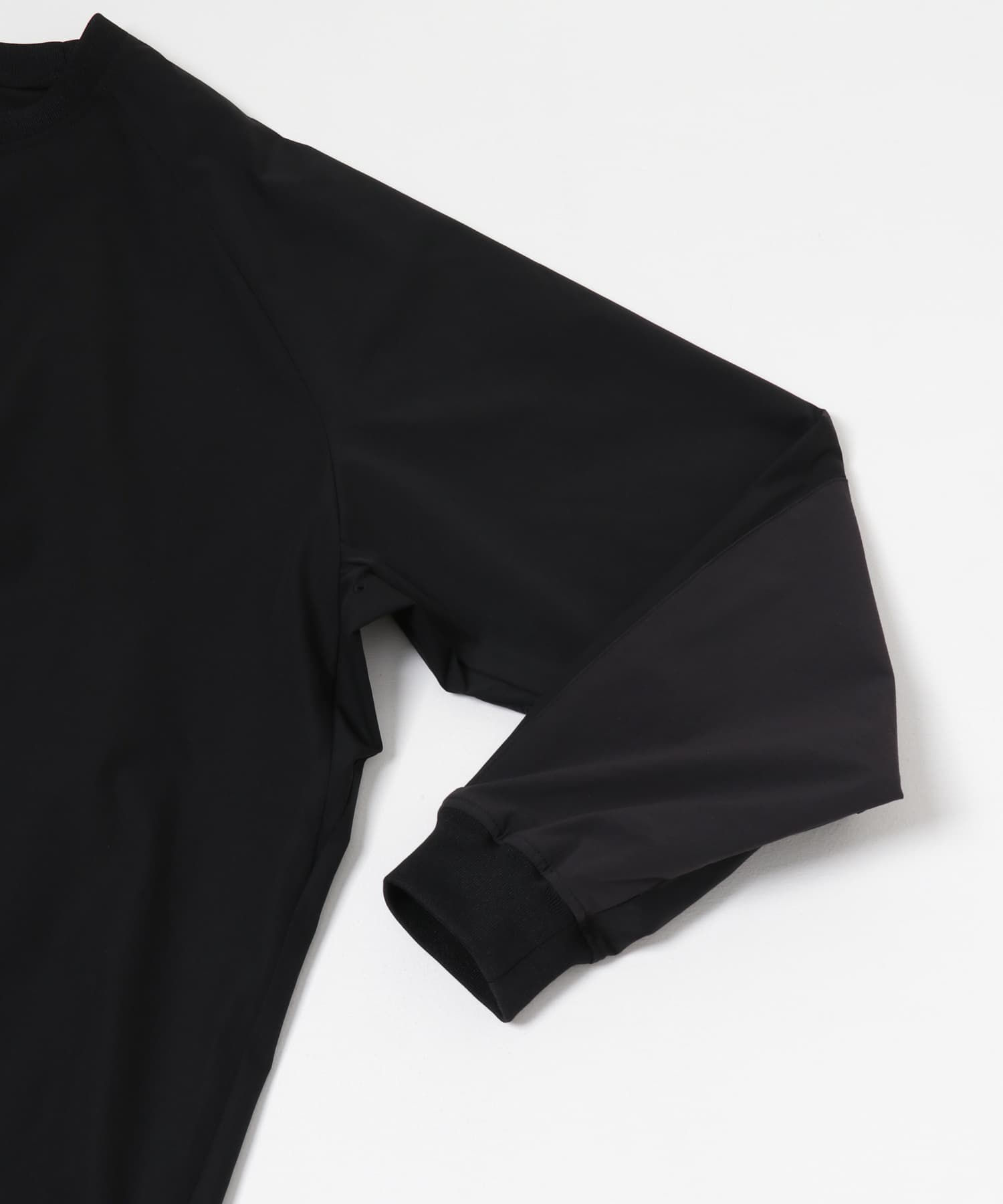 『UR TECH POLIsh POLI』thread by UR TECH LONG-SLEEVE BLACK M