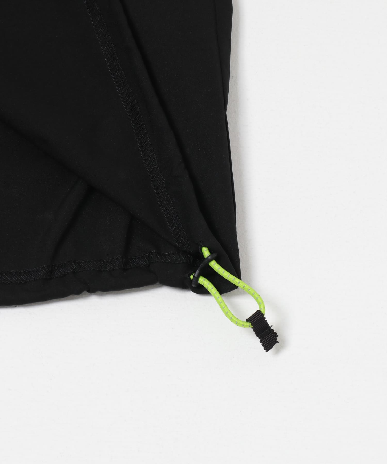 『UR TECH POLIsh POLI』thread by UR TECH LONG-SLEEVE BLACK M