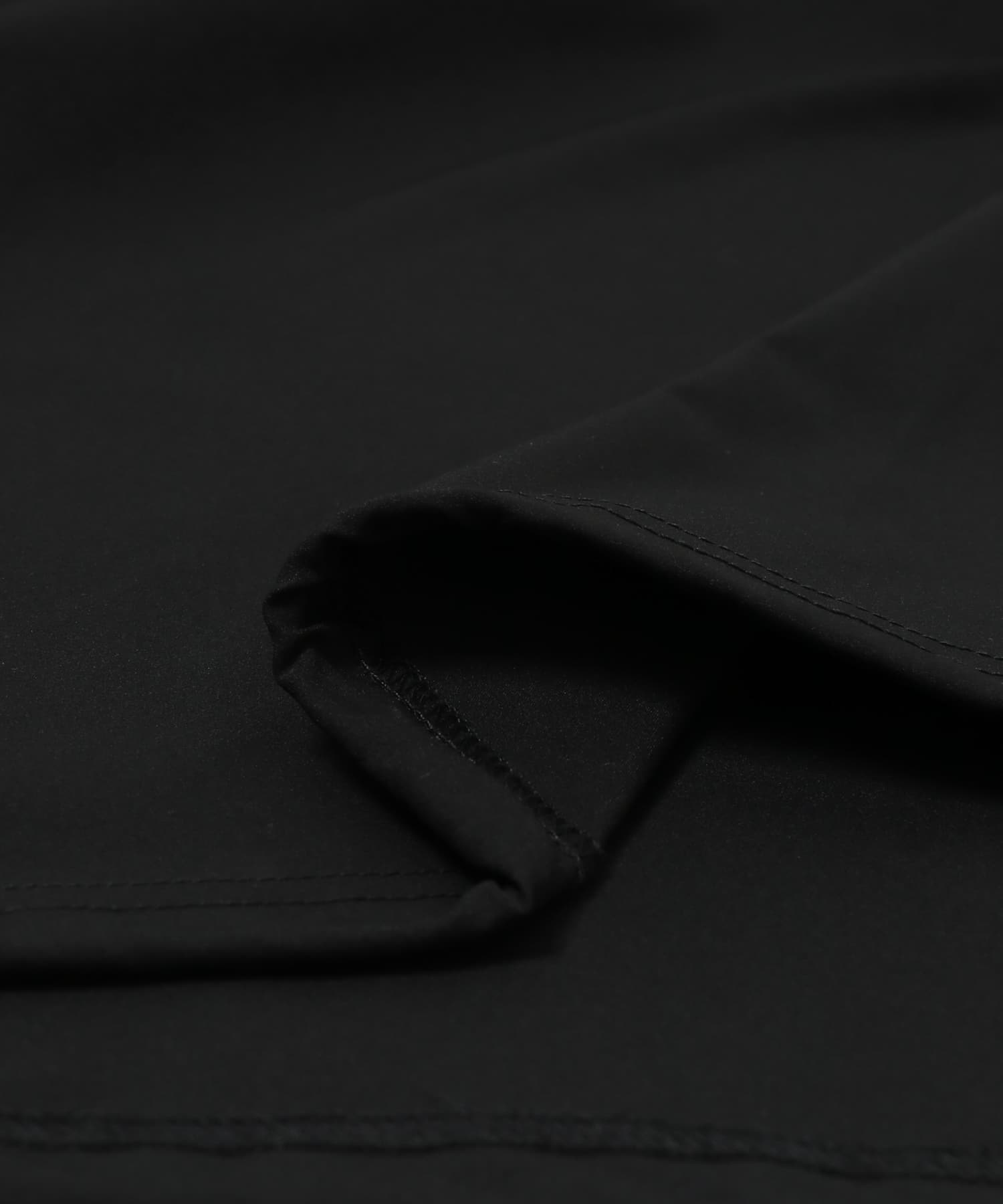『UR TECH POLIsh POLI』thread by UR TECH LONG-SLEEVE BLACK M