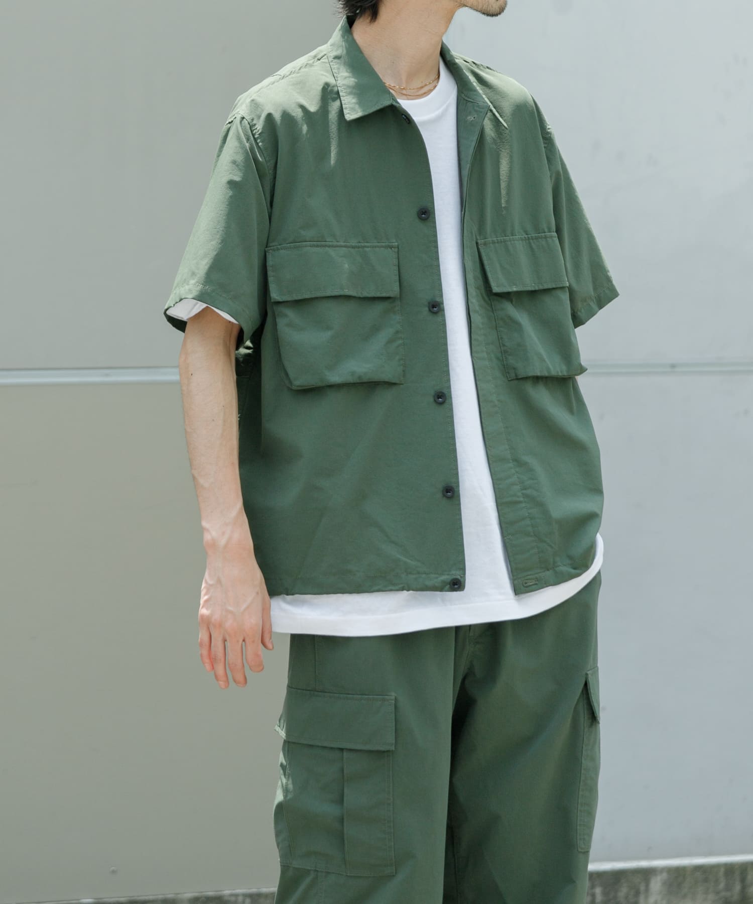 KHAKI