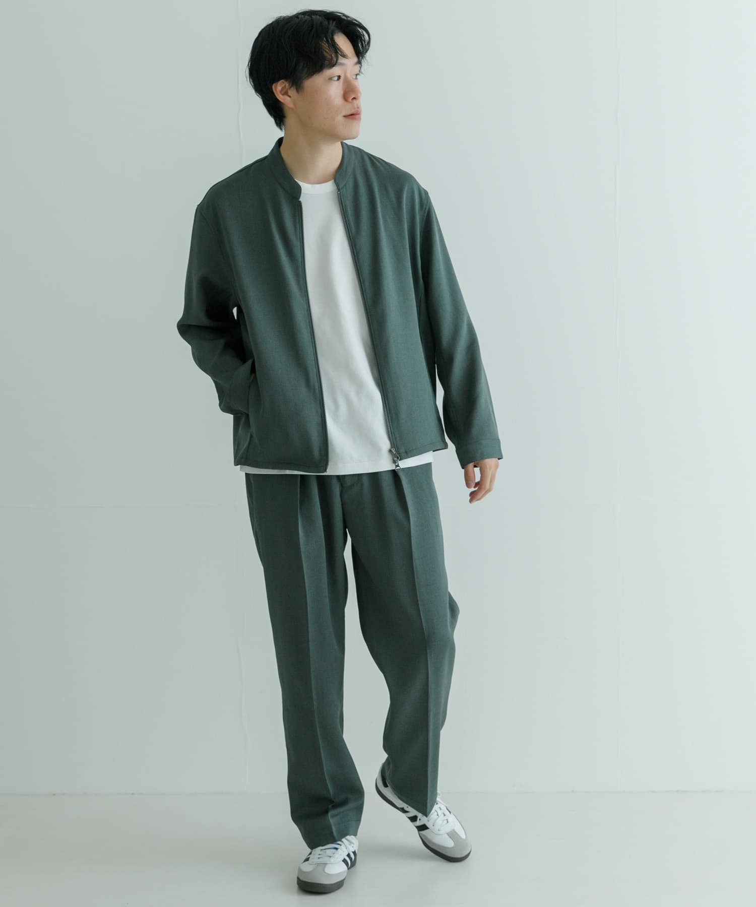 KHAKI