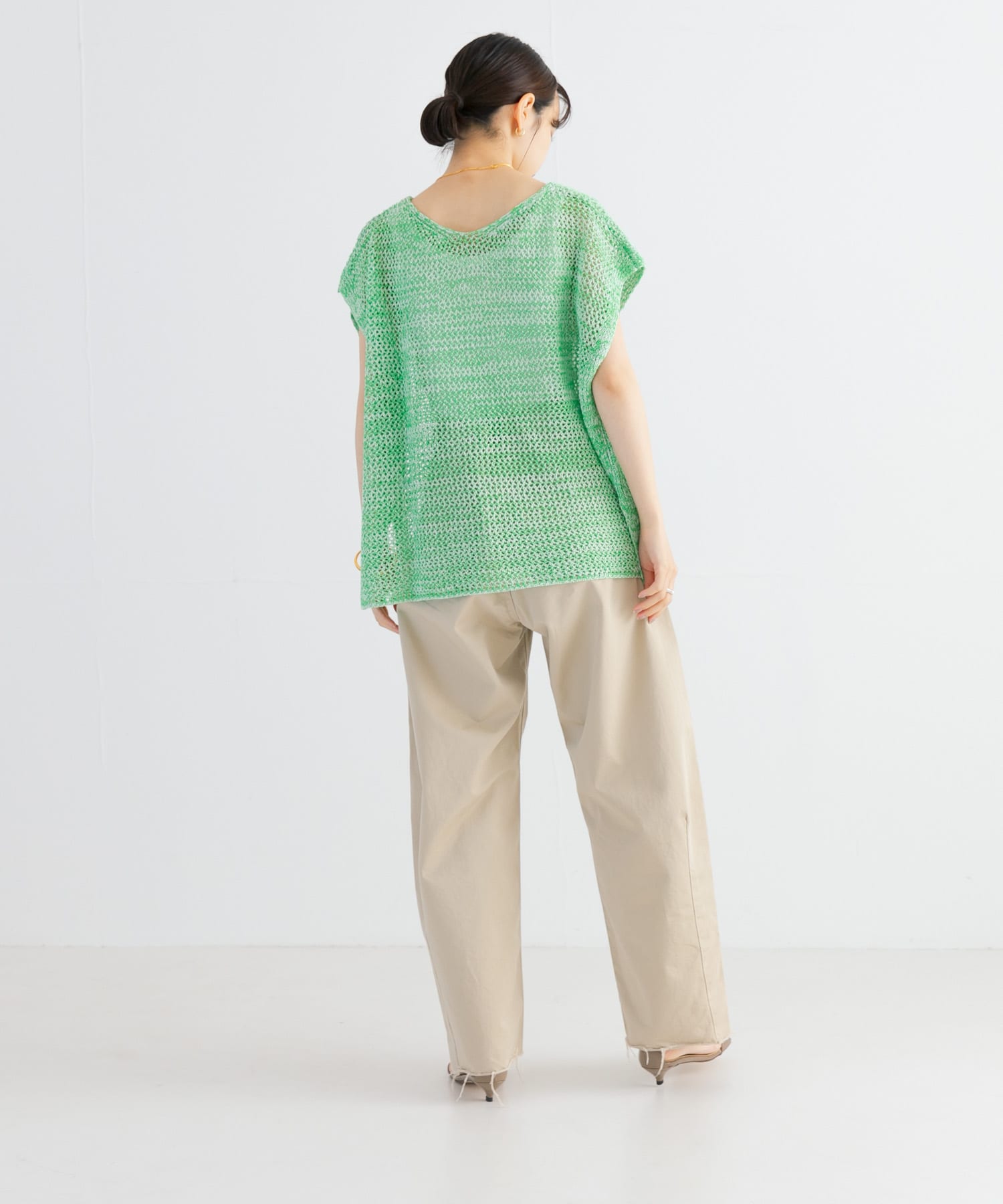 GREEN