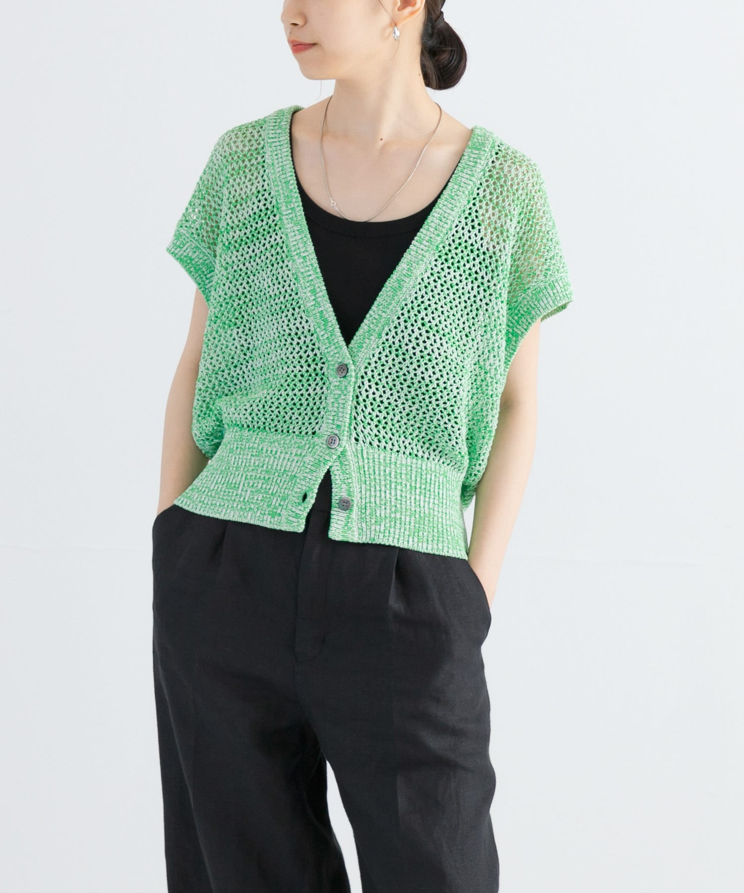 GREEN