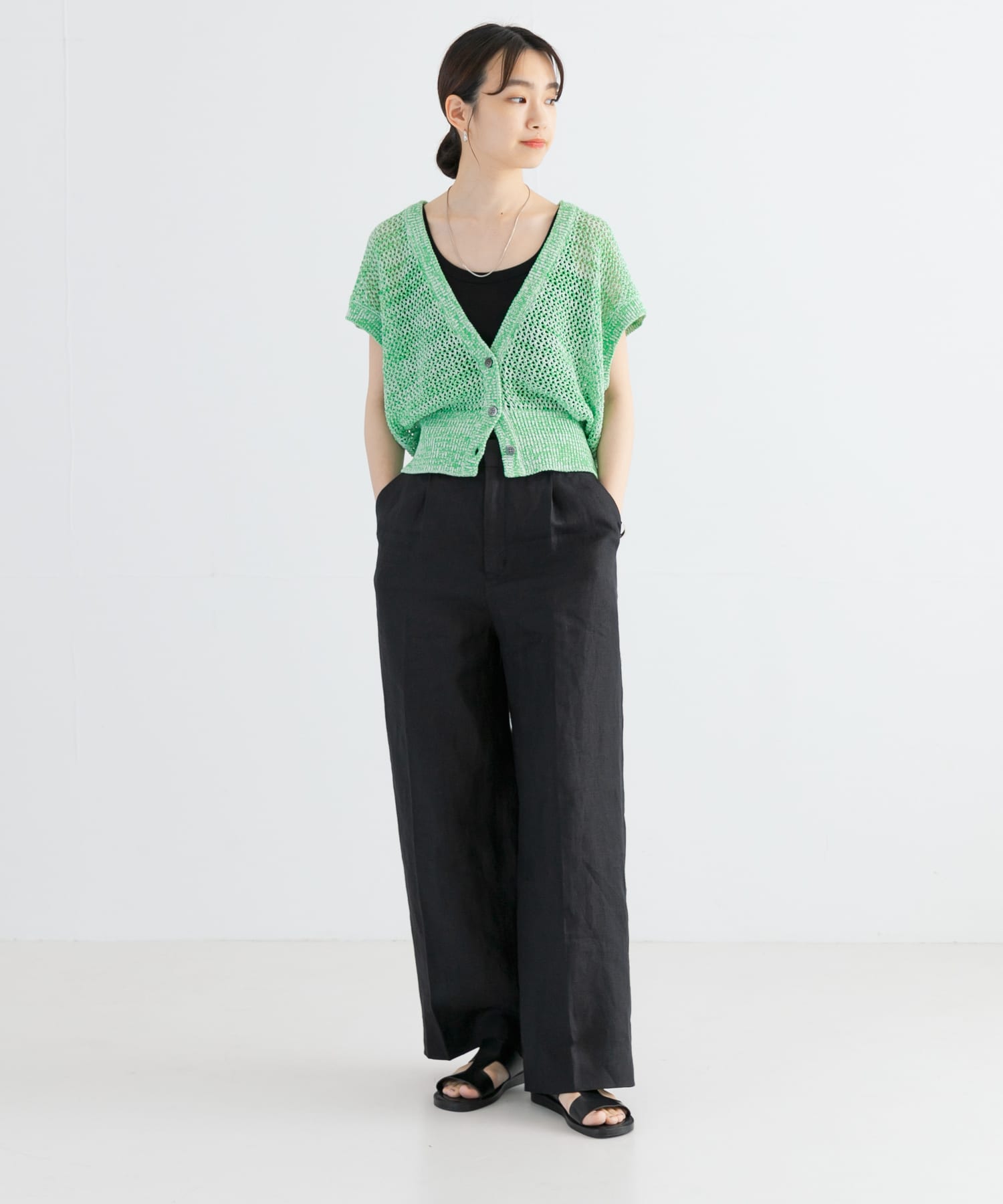 GREEN