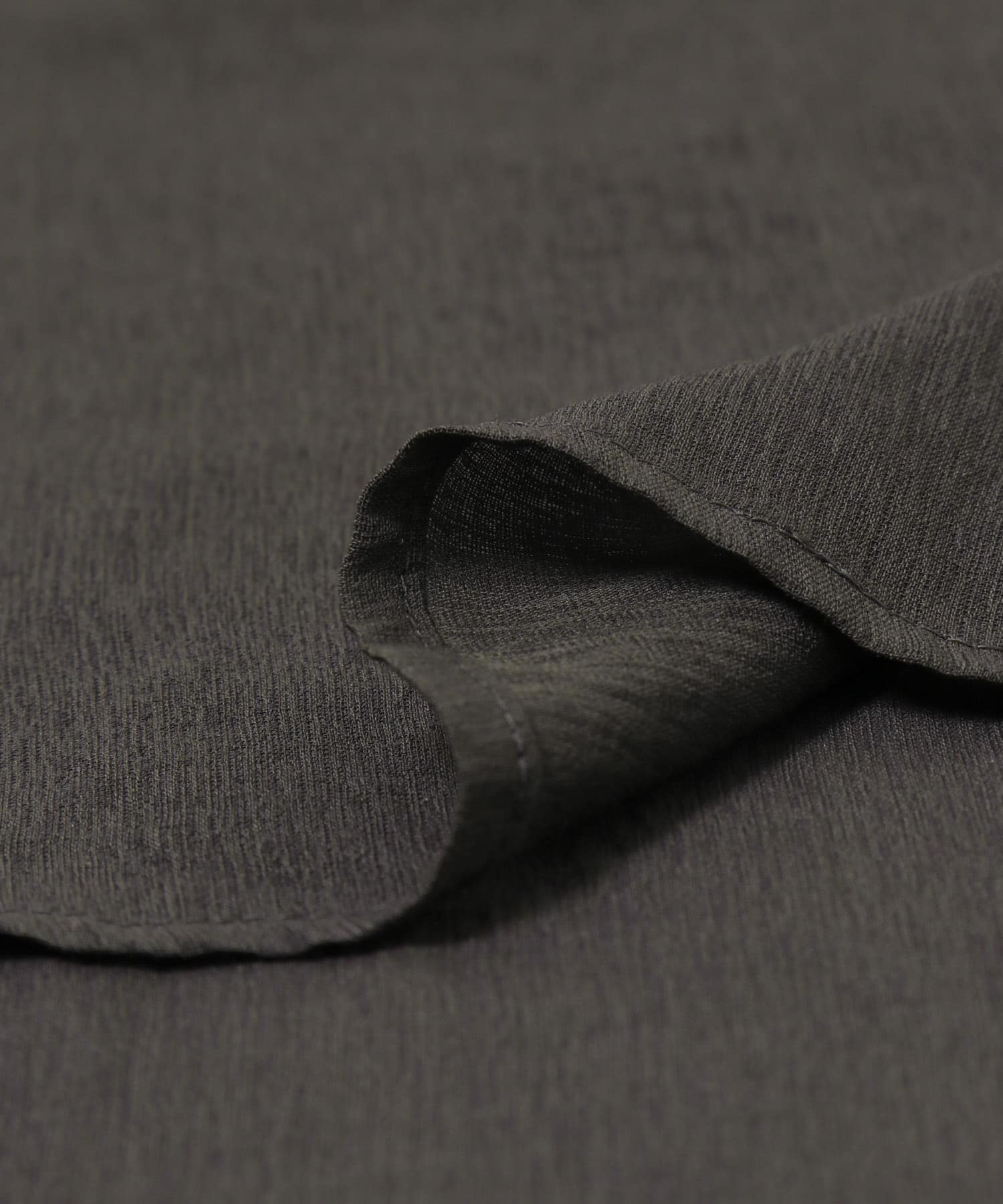 シアードロストギャザーブラウス CHARCOAL FREE