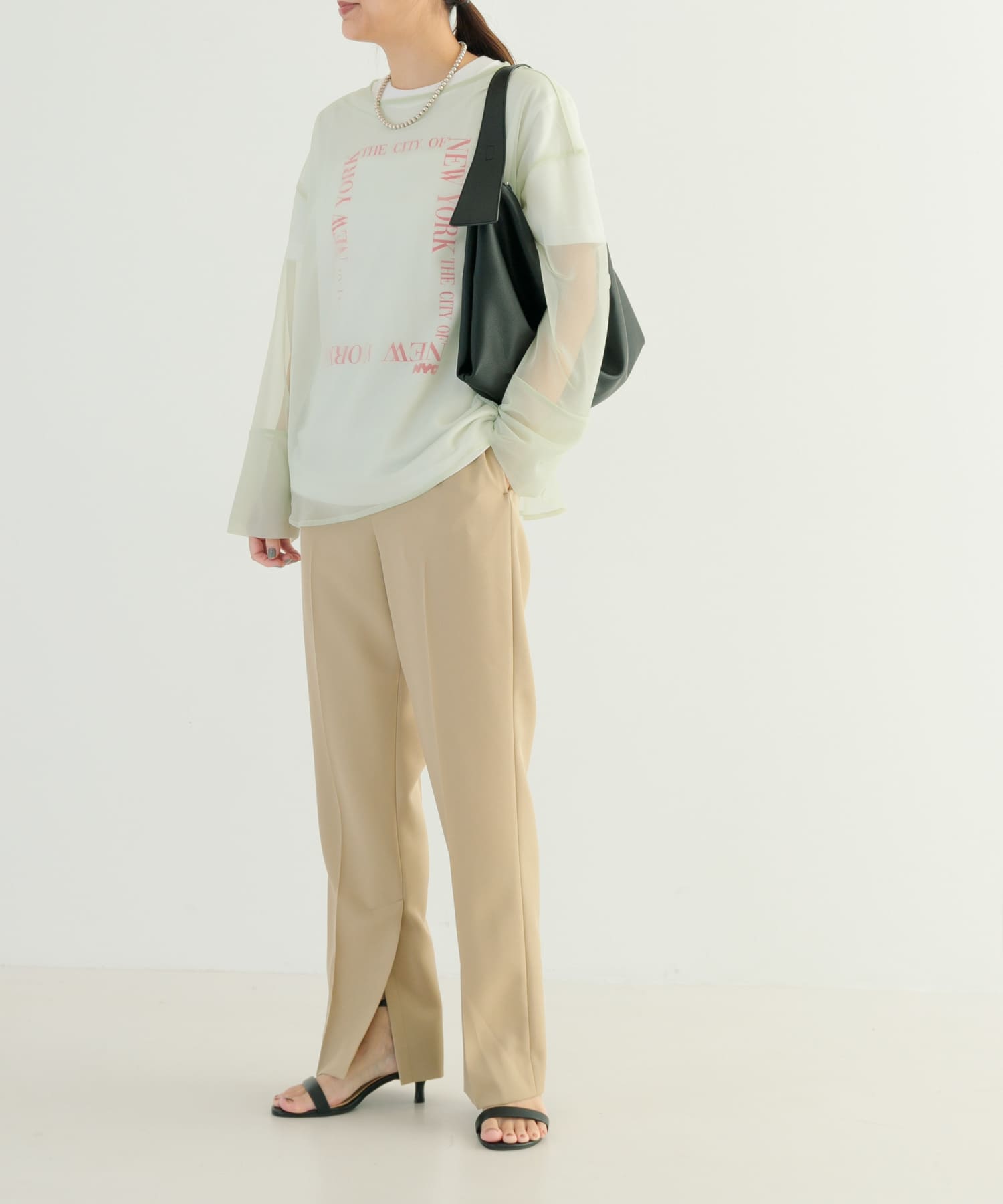 身長：163cm サイズ：38