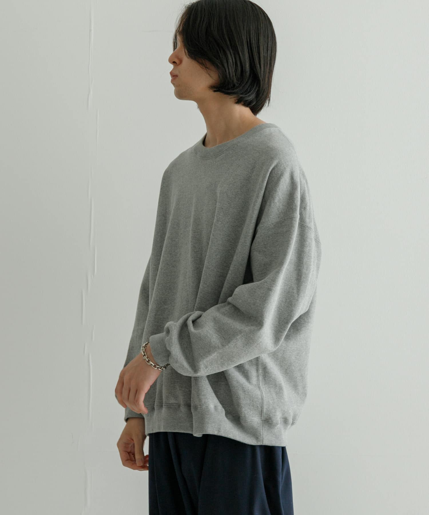 GRAY H