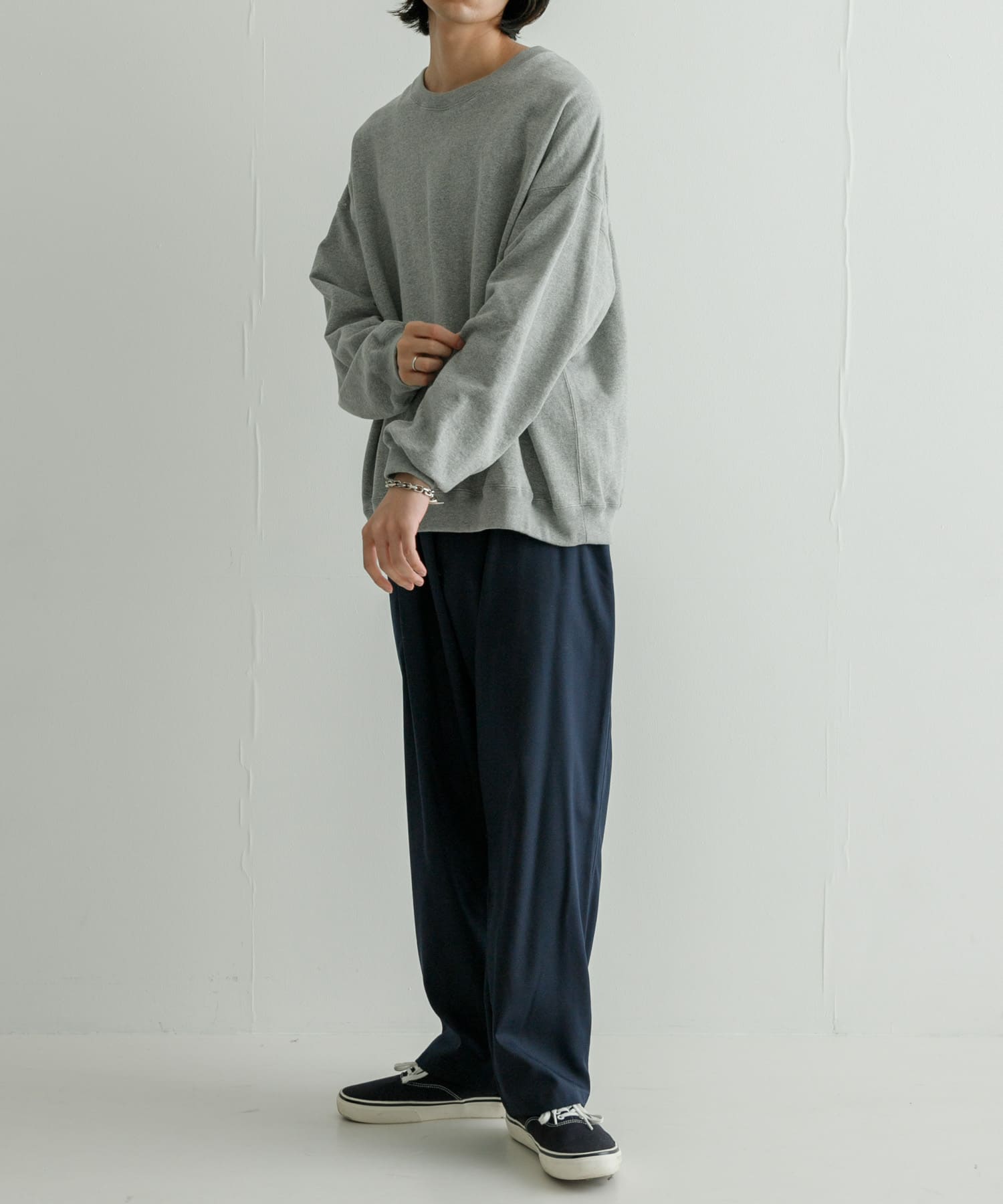 GRAY H