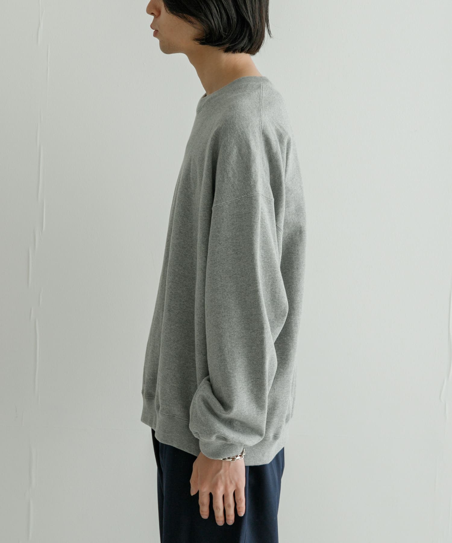 GRAY H