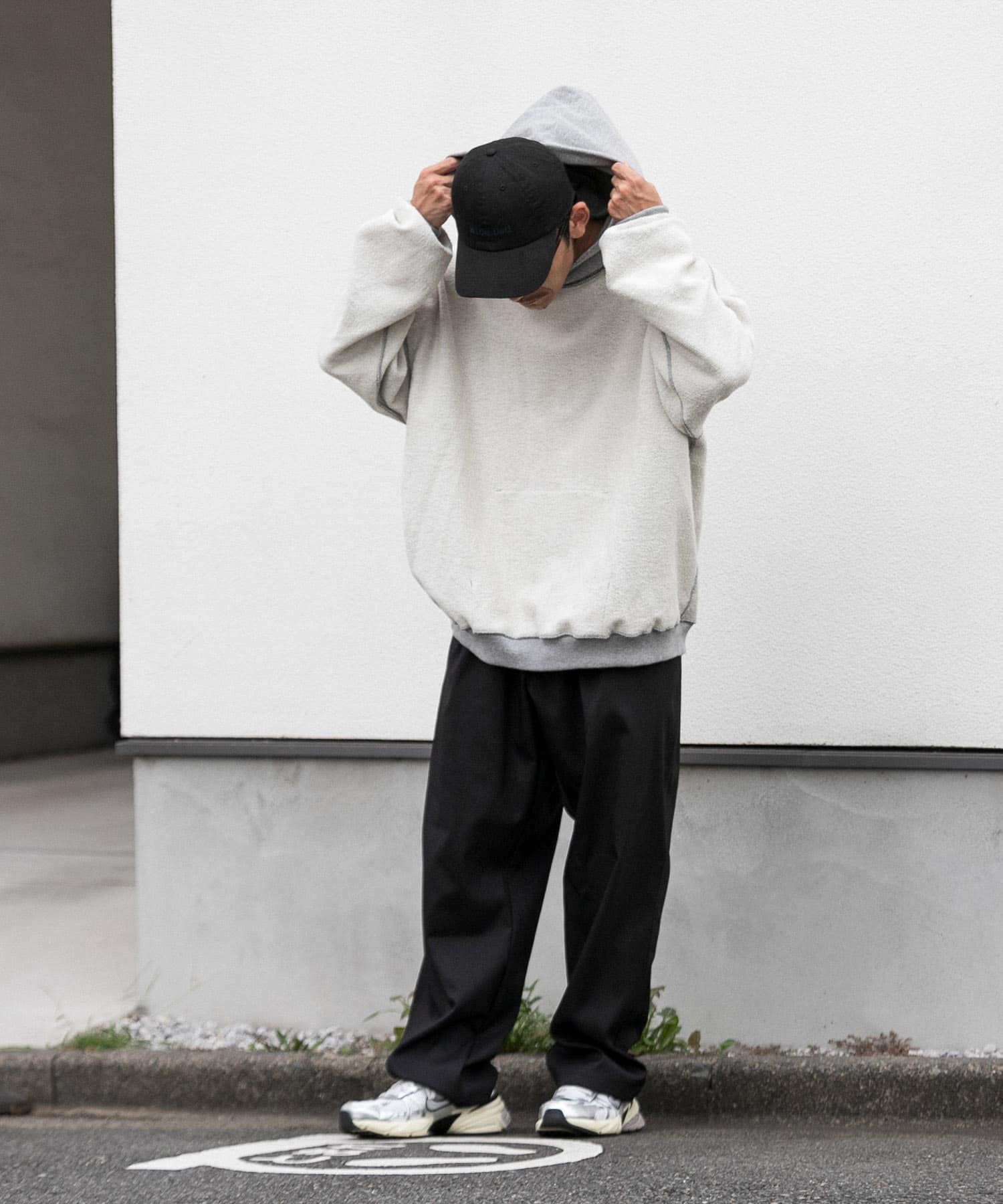 GRAY H