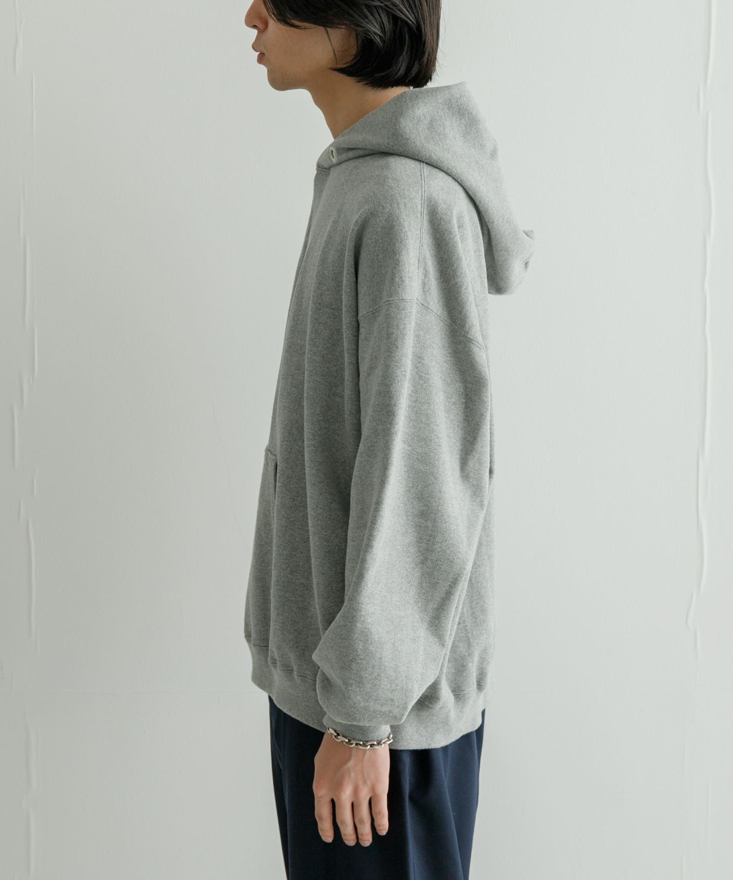 GRAY H