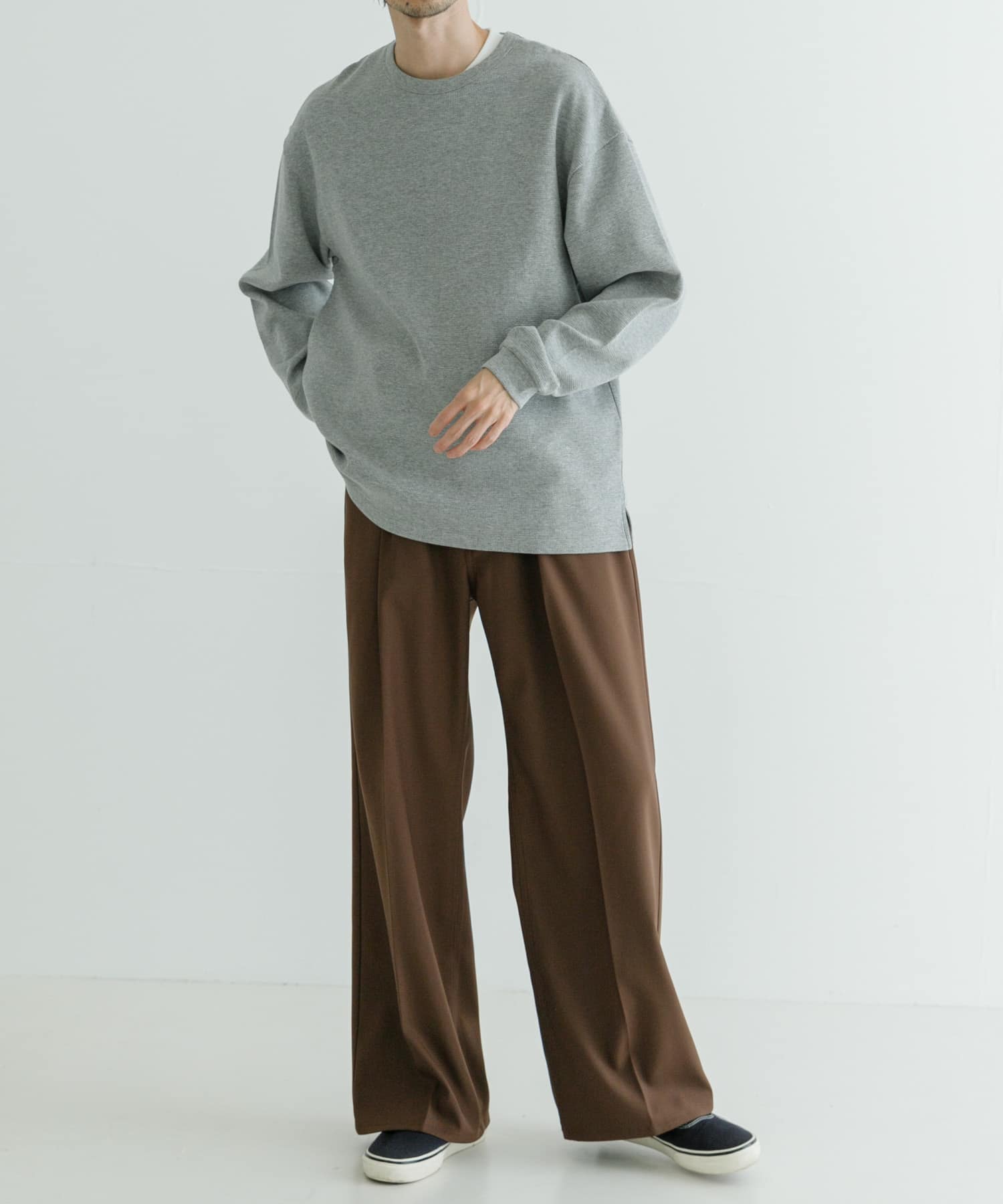 GRAY H