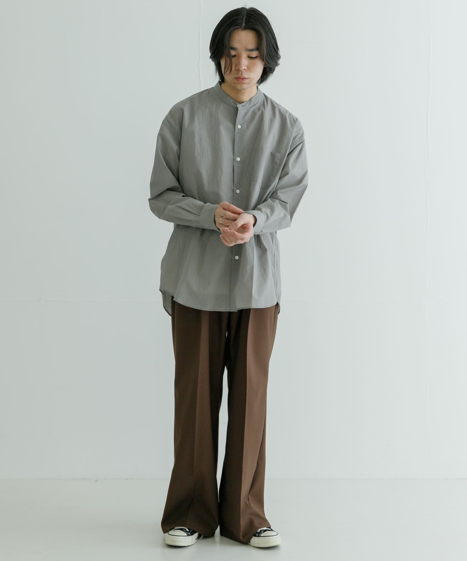 GRAY
