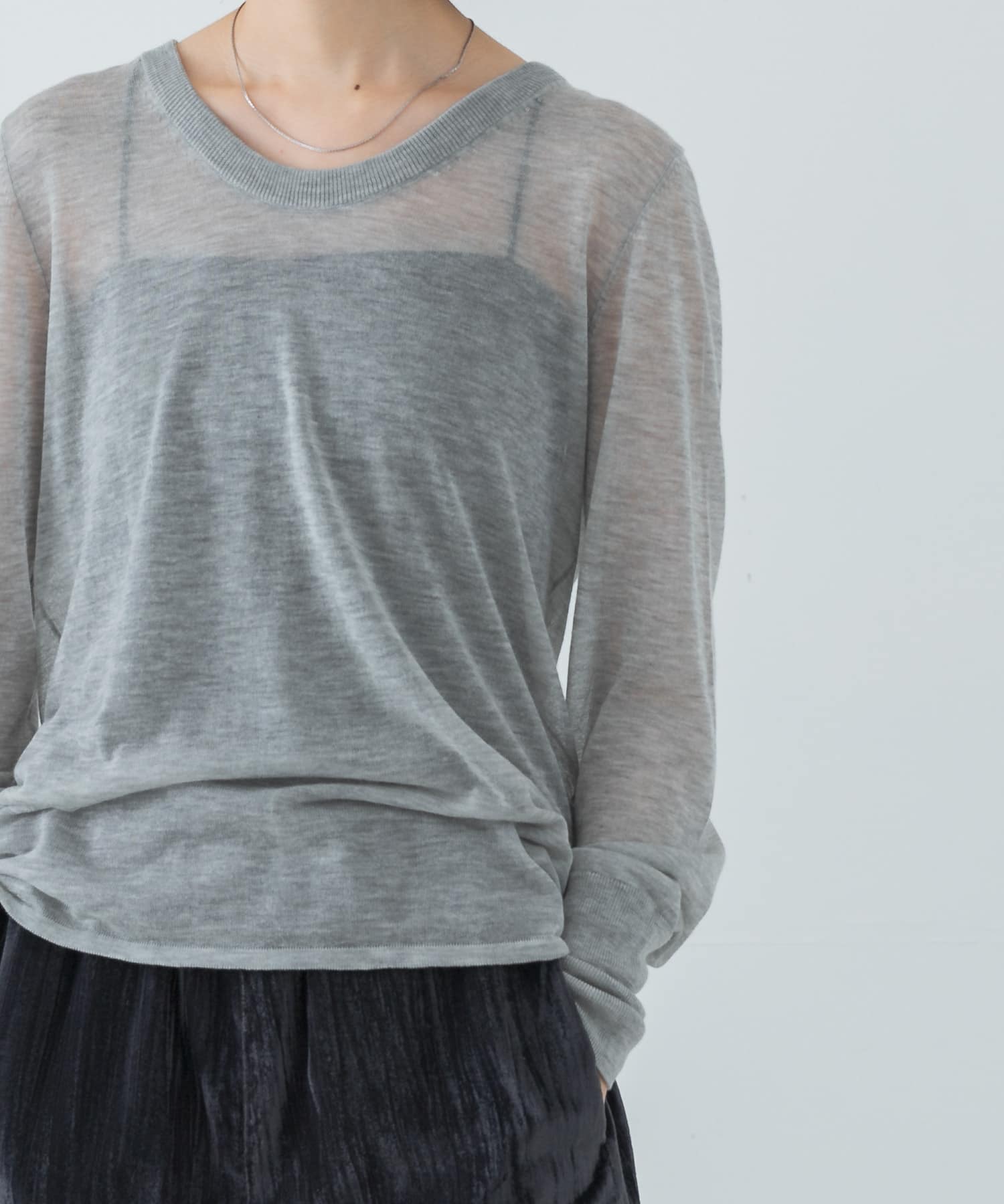GRAY