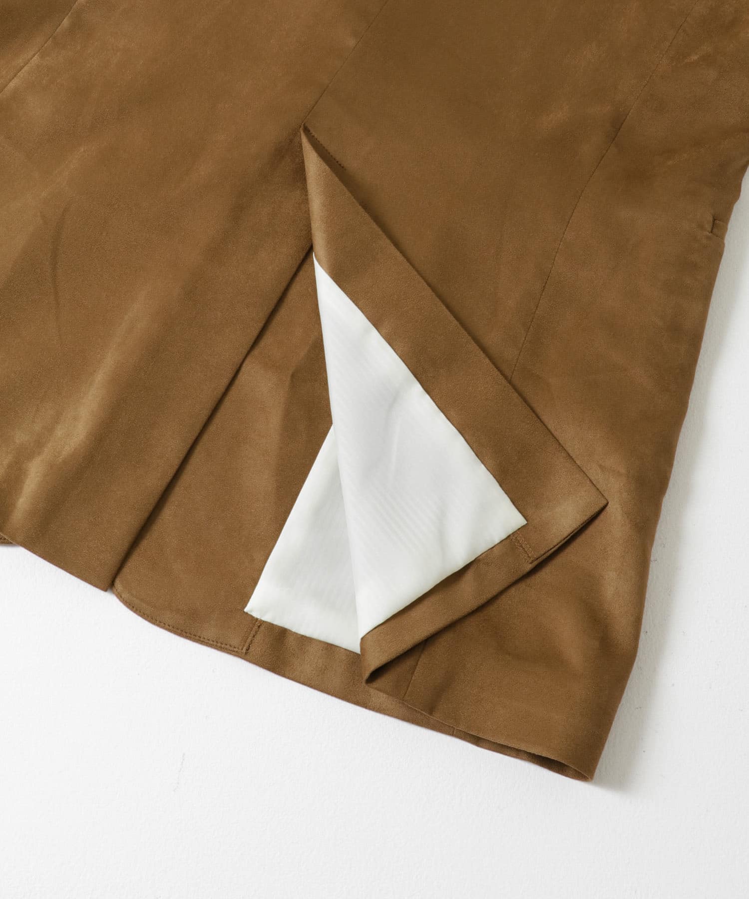 スウェードライクジレ CAMEL FREE