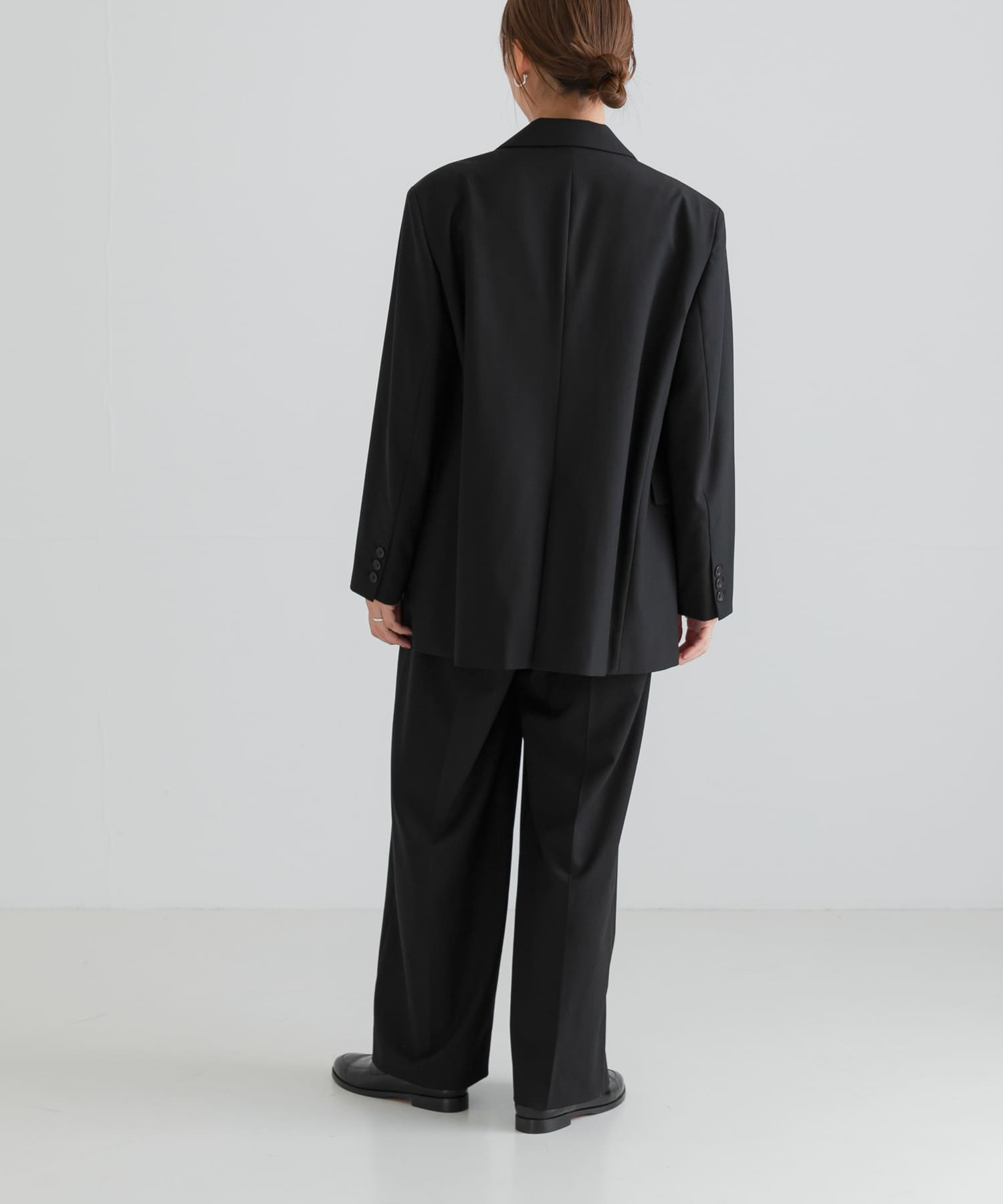 身長：163cm サイズ：38