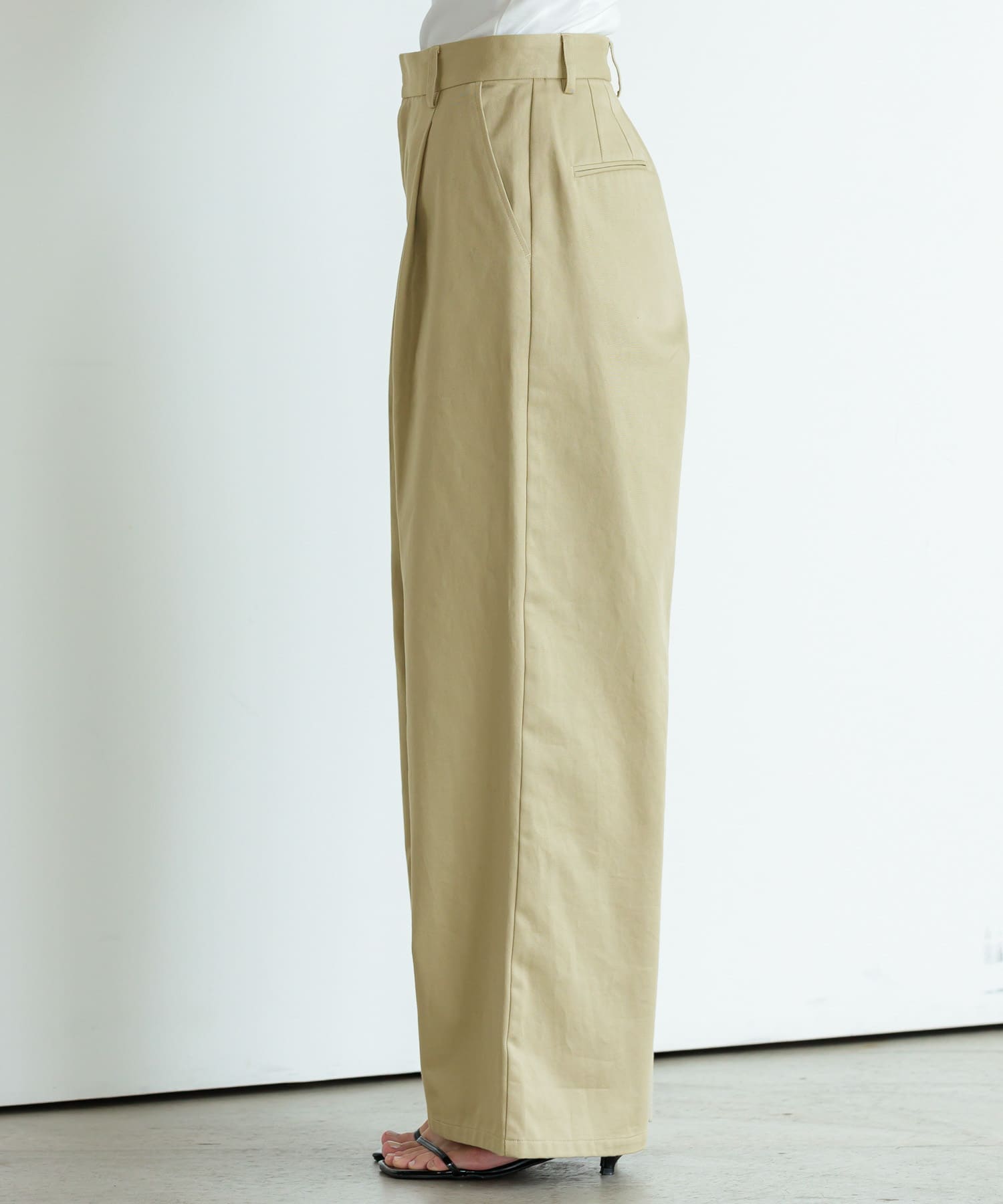 身長：161cm サイズ：38
