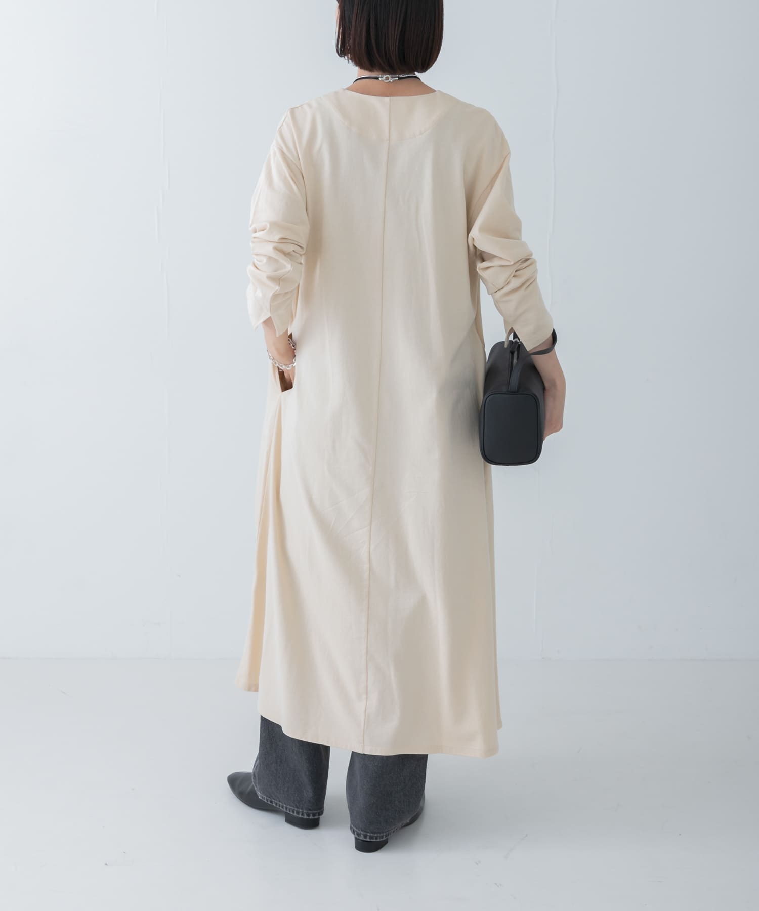L.BEIGE