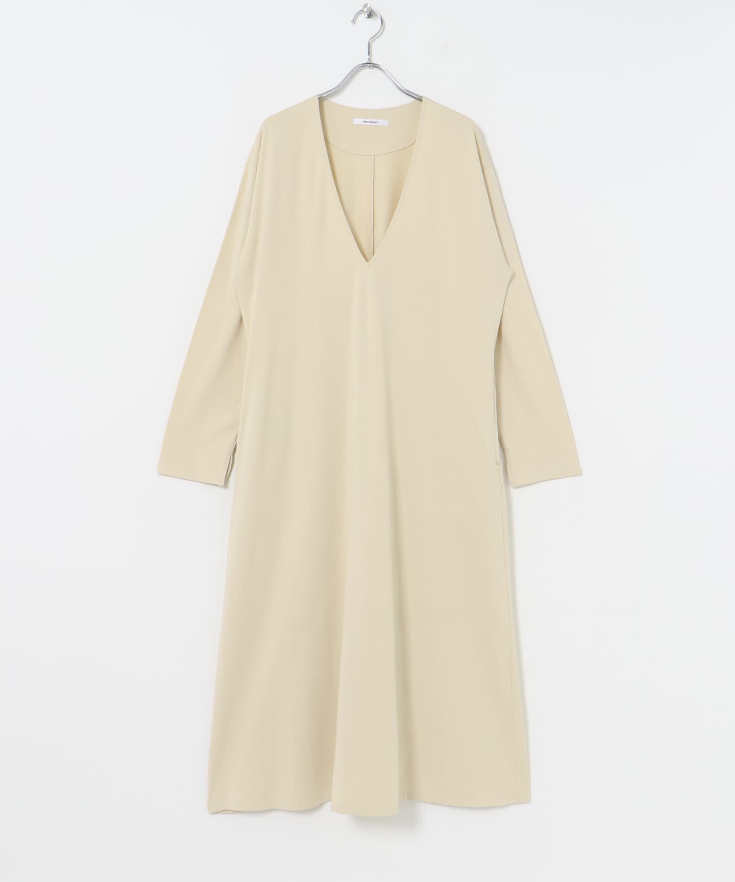 『MADE IN JAPAN』Vネックロングワンピース L.BEIGE FREE