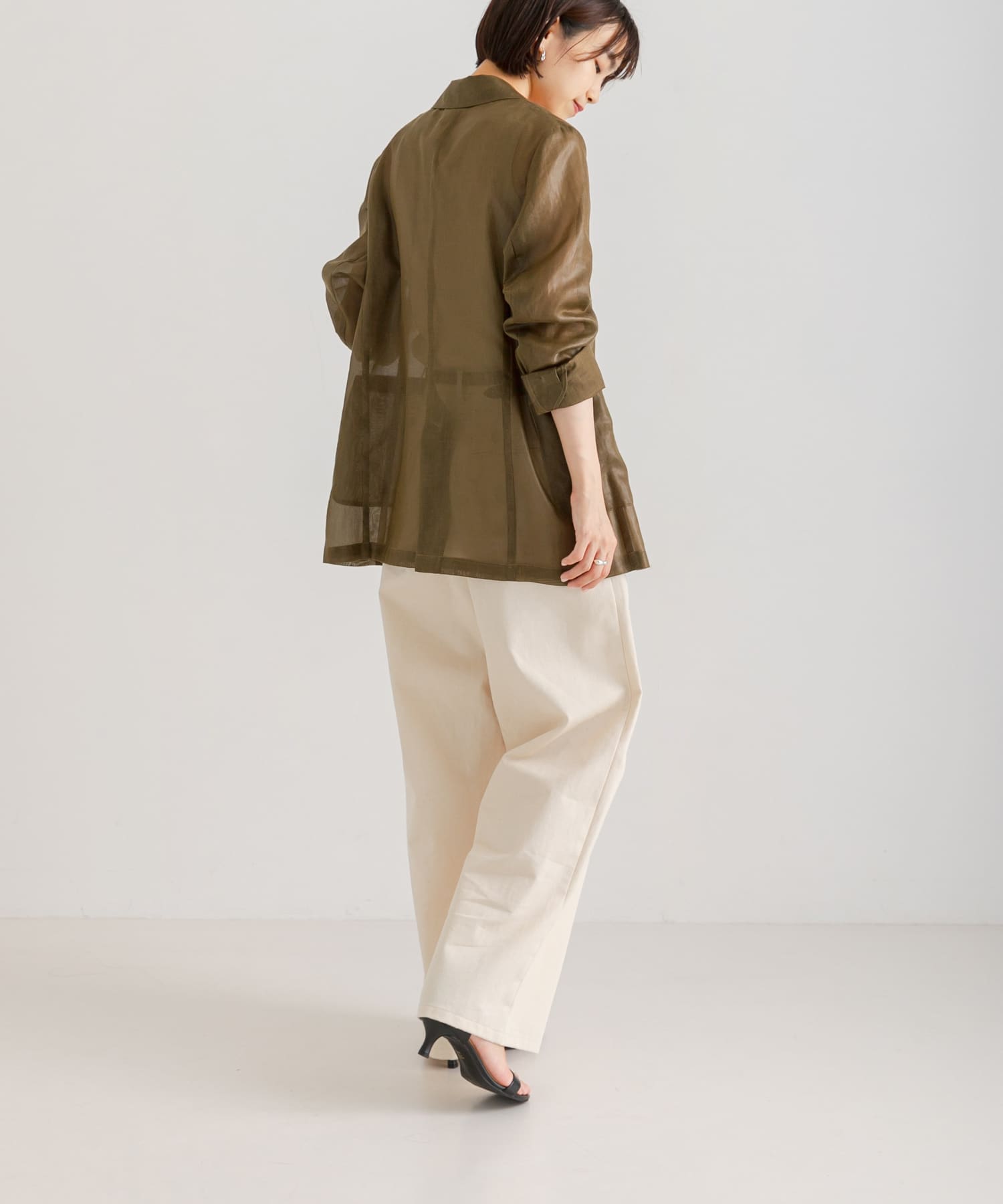 KHAKI