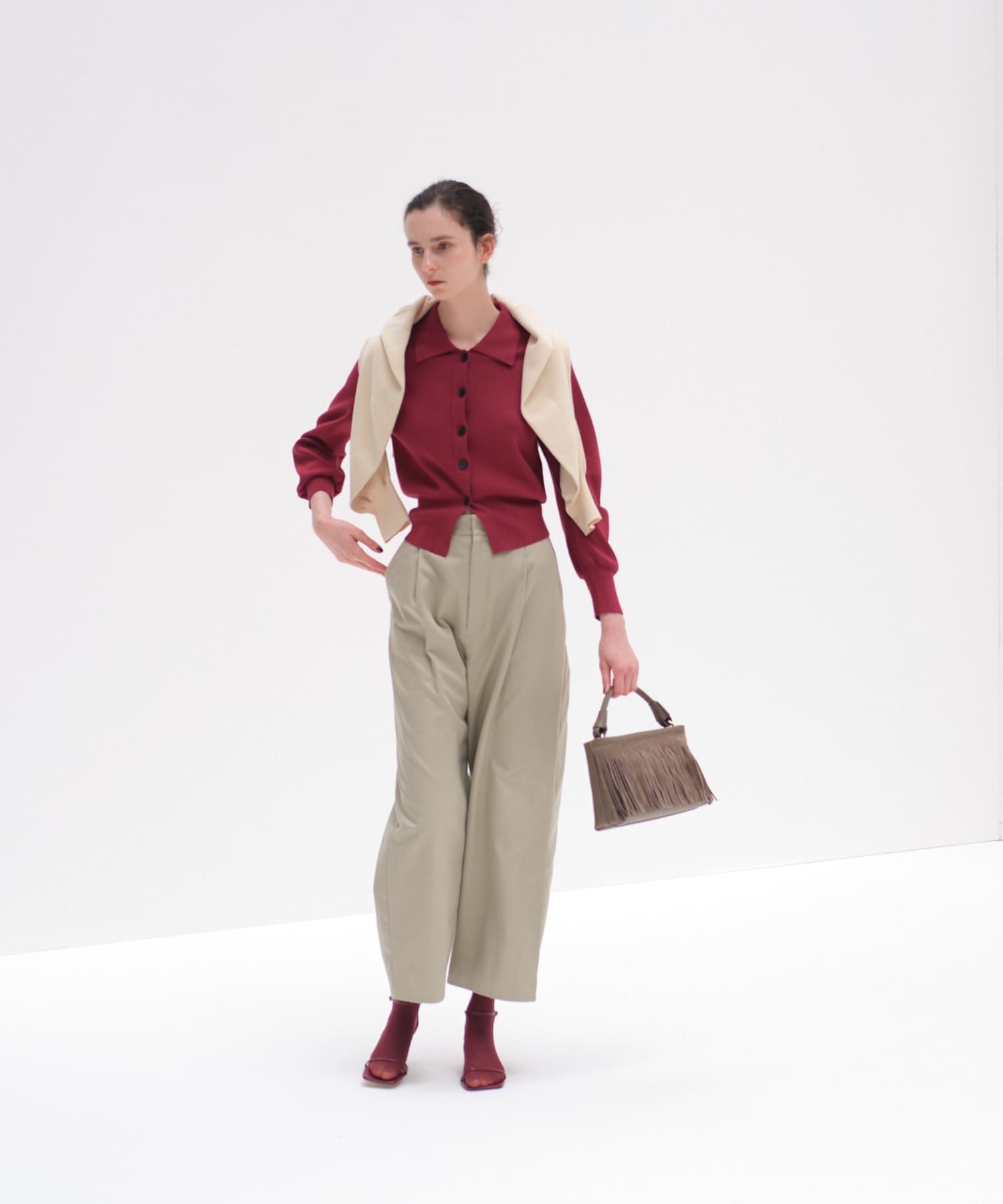 TAUPE