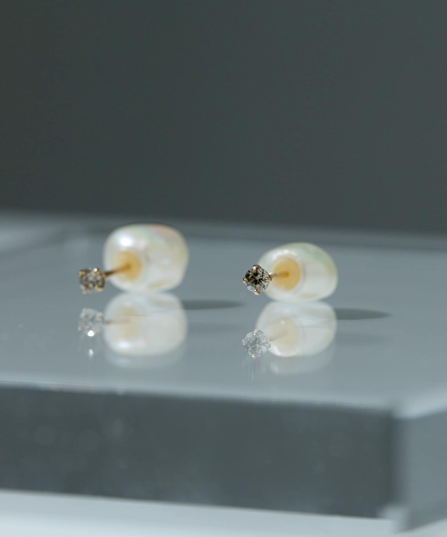 ff by decor urban research　dia pearl pierce 10KYG -