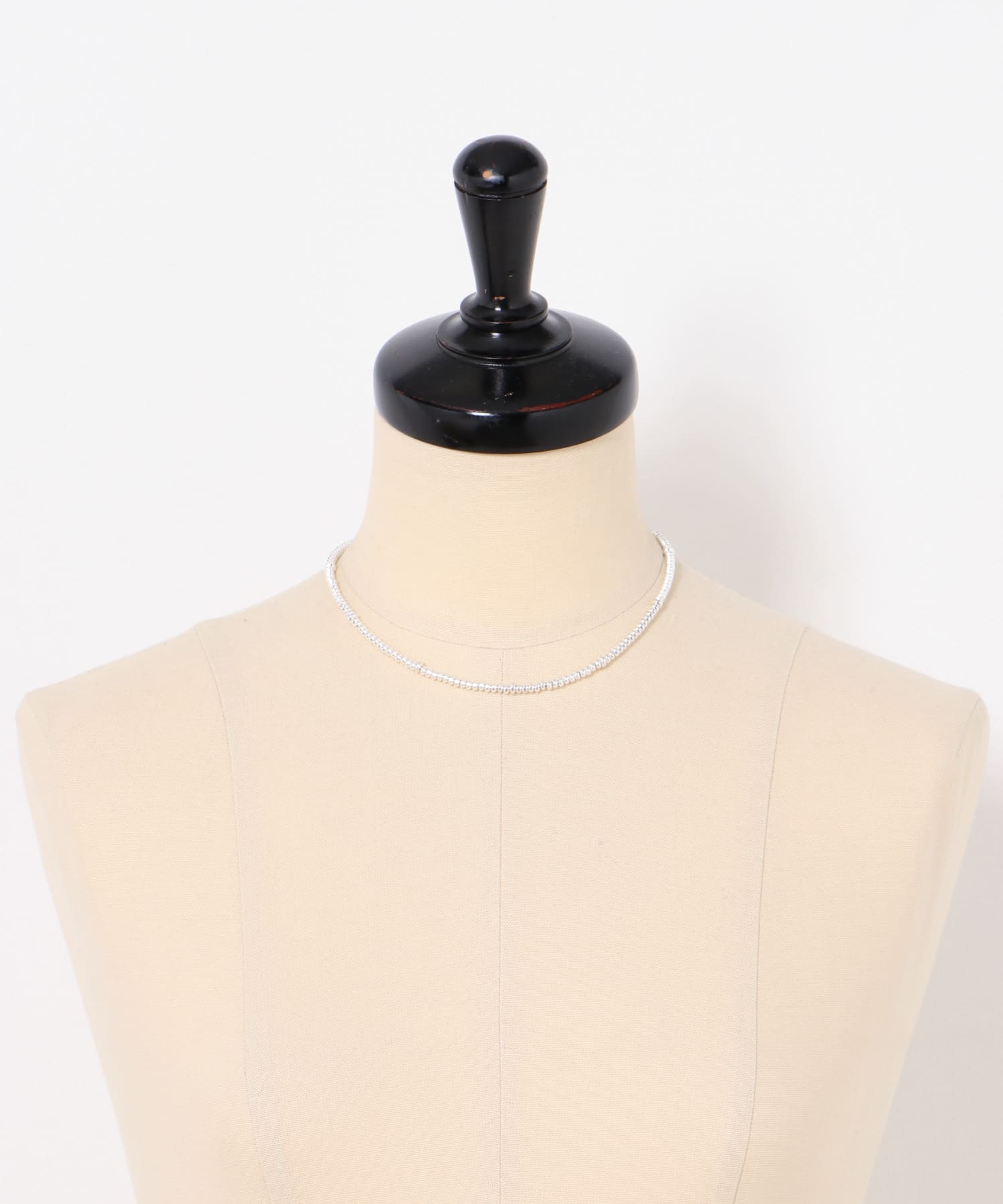 decor『デコール』　Hematite dot Choker SILVER -